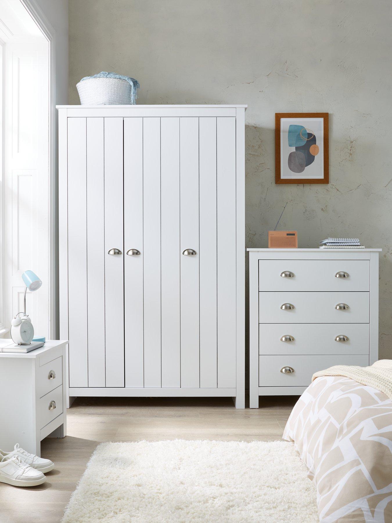 Very Home Atlanta 3 Piece Package - 3 Door Wardrobe, 4 Drawer Chest and 2 Drawer Bedside Chest - White