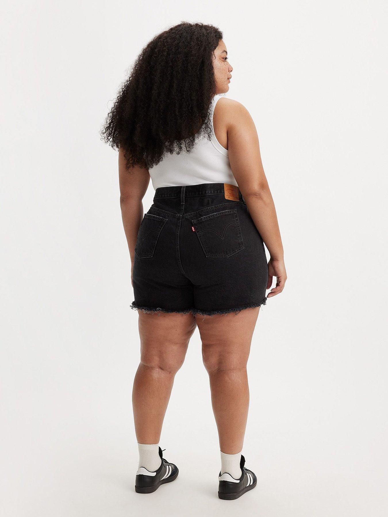 Plus size levi store shorts