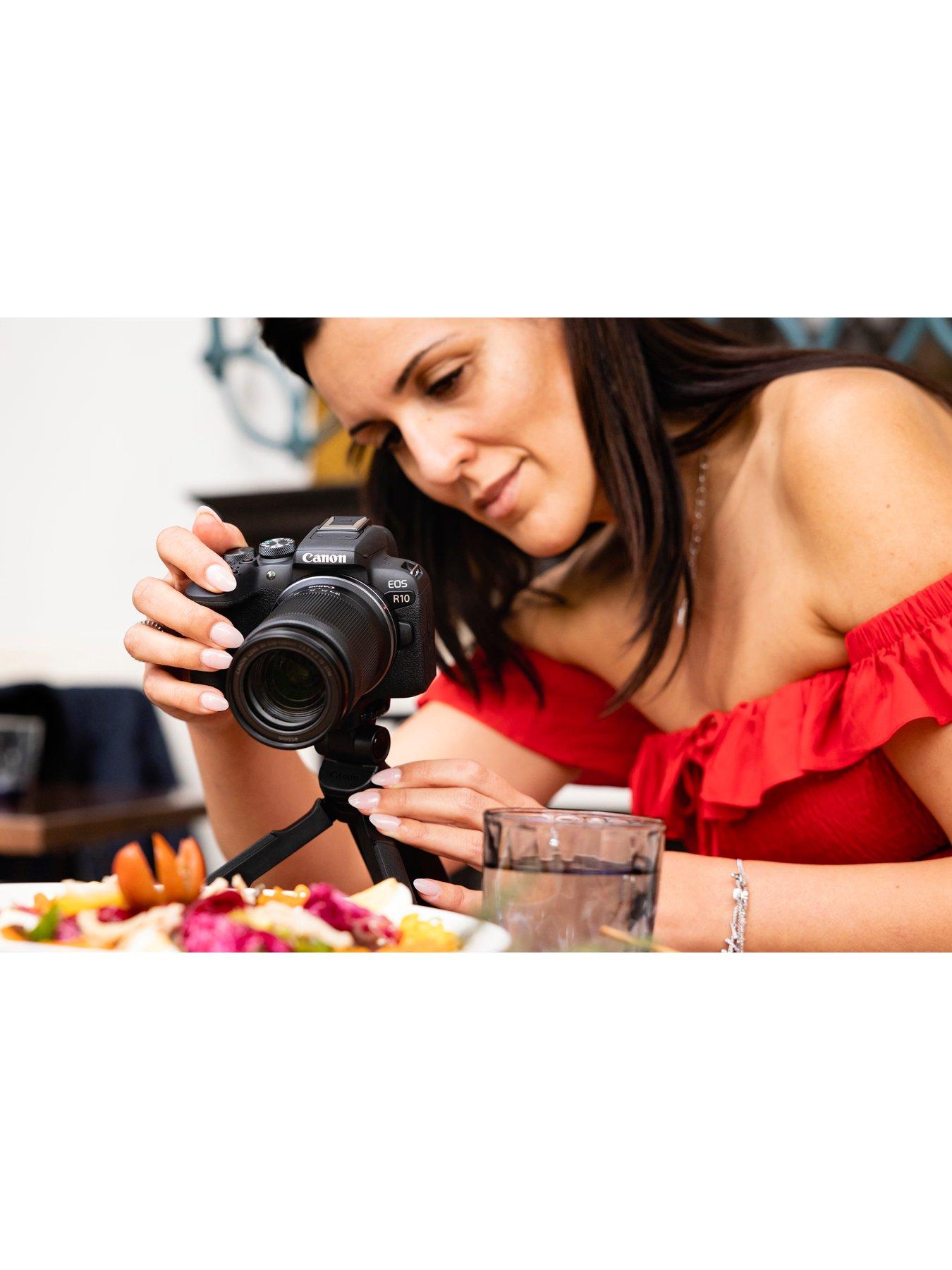 Image 6 of 7 of Canon EOS R10 APS-C Mirrorless Camera with&nbsp;RF-S 18-150mm Lens Kit