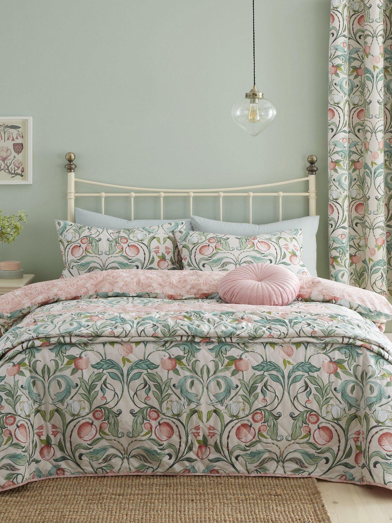 Catherine Lansfield Songbird Reversible Duvet Cover Set Sage Green - Db