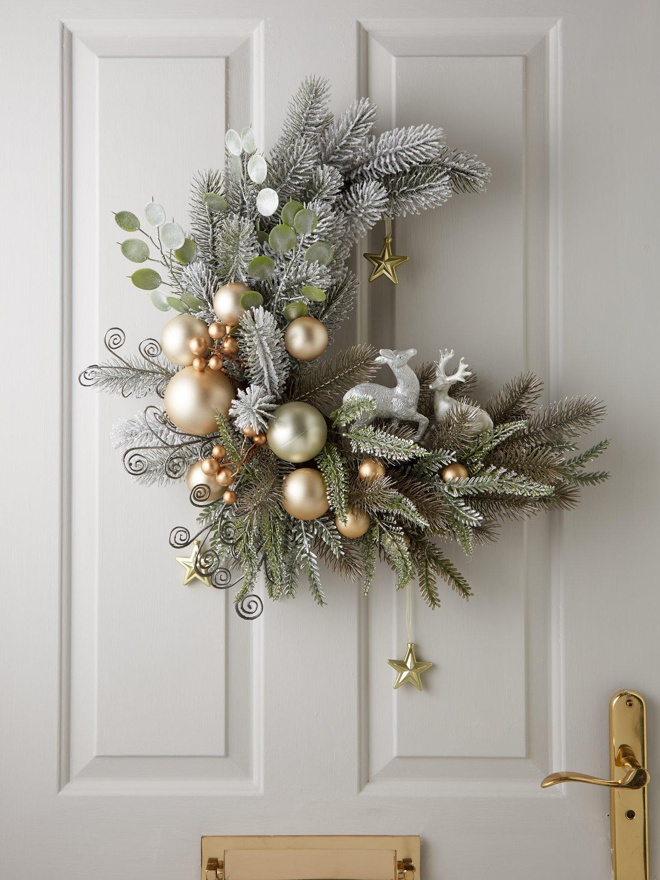 undefined Moon Shaped Christmas Wreath with Reindeers and Stars