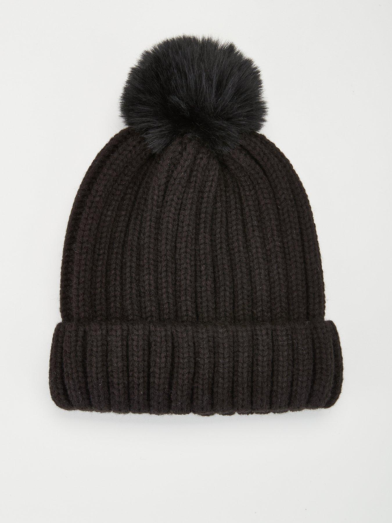 Black pom pom best sale hat