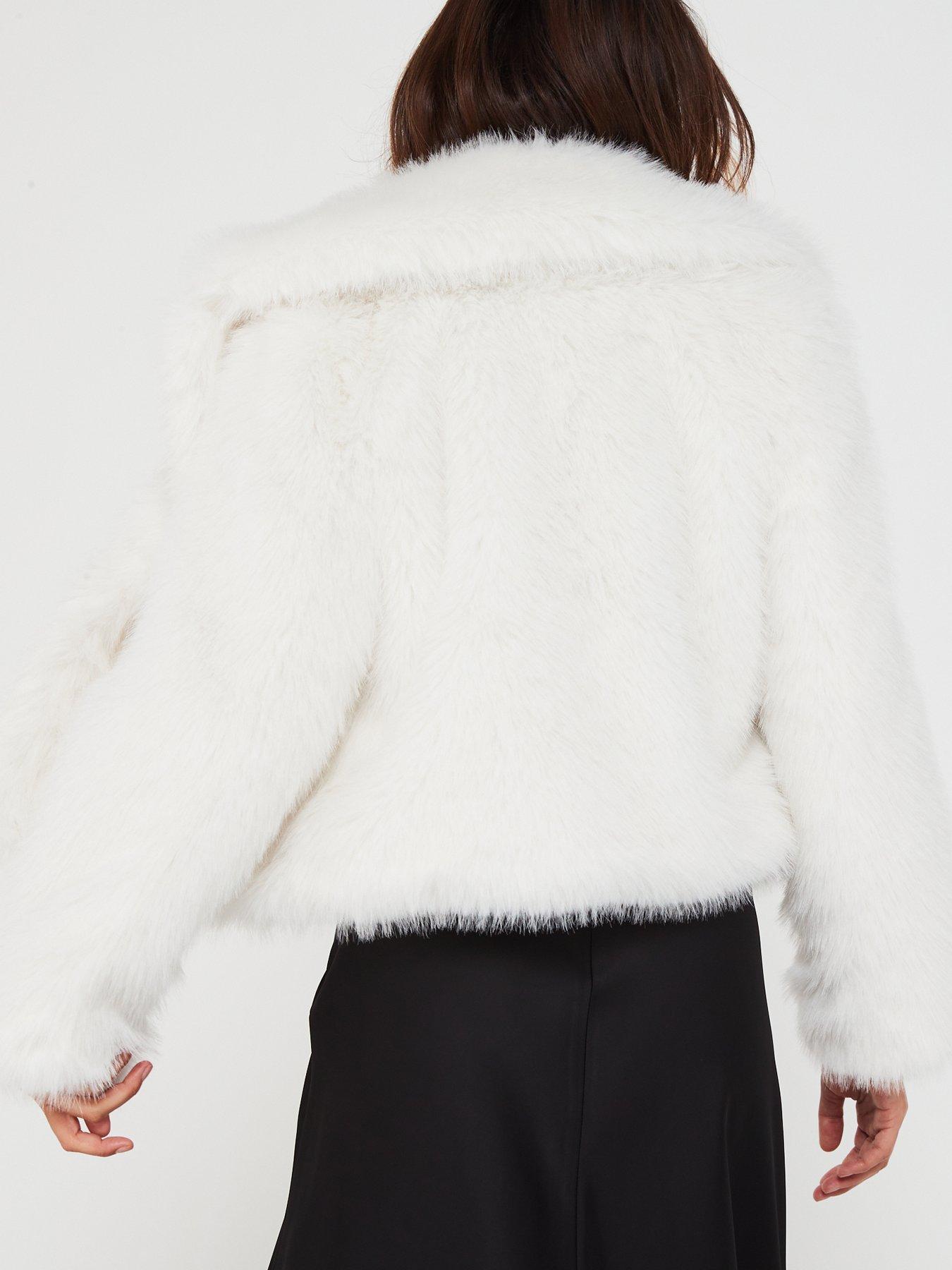 Short faux best sale fur jacket cream