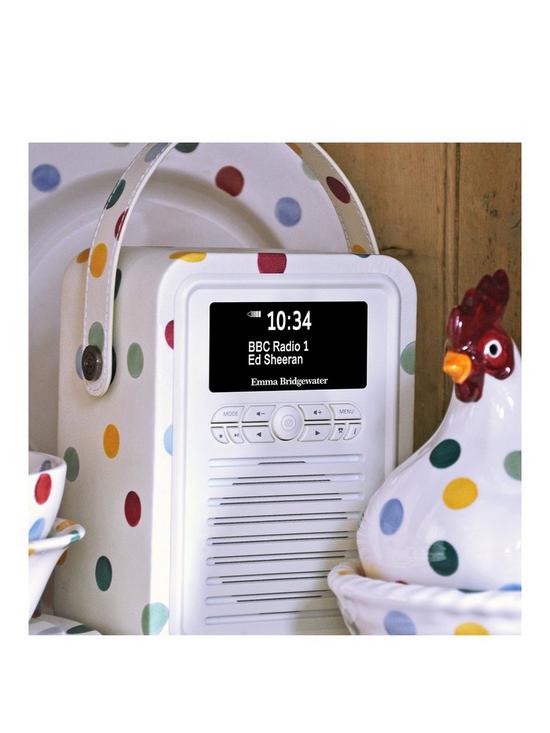 stillFront image of vq-retro-mini-portable-dab-radio-with-bluetooth-polka-dot