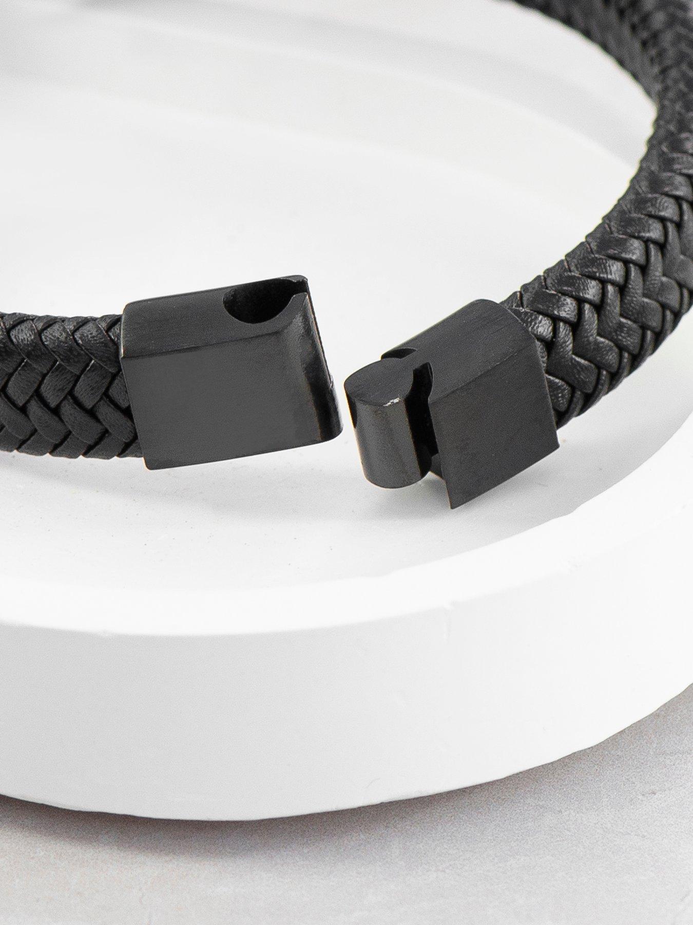 Image 4 of 7 of Treat Republic Personalised Men's Leather Braided Bracelet