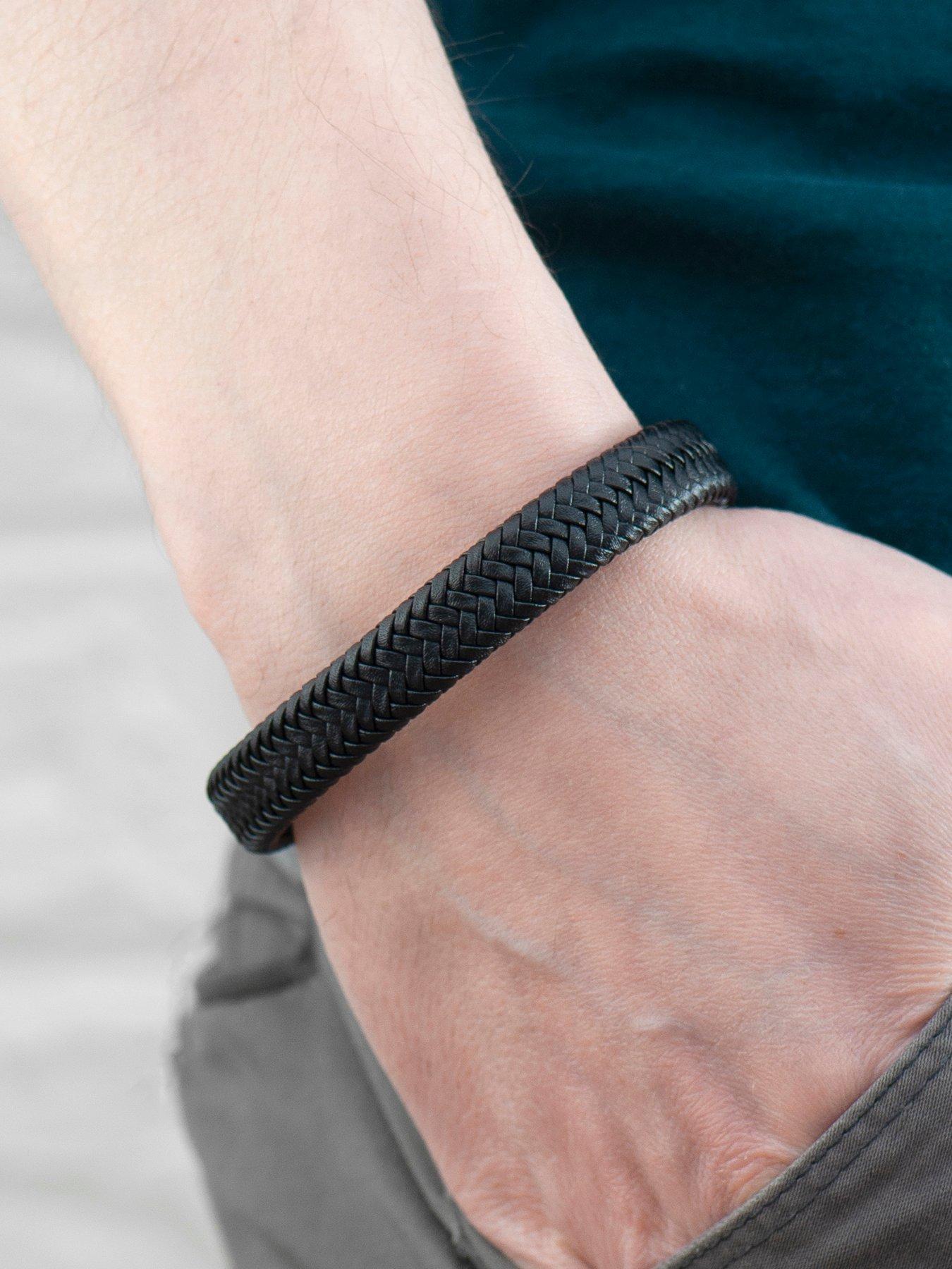 Image 5 of 7 of Treat Republic Personalised Men's Leather Braided Bracelet