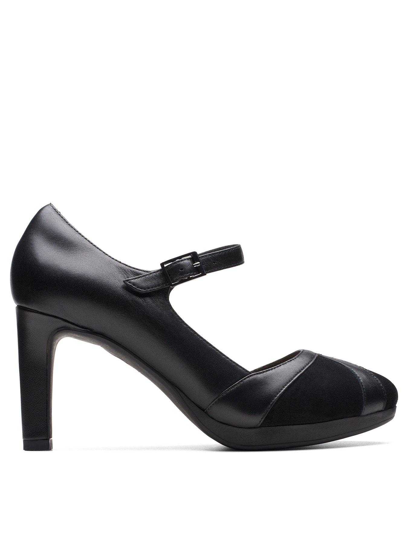 Clarks mary jane clearance shoes black