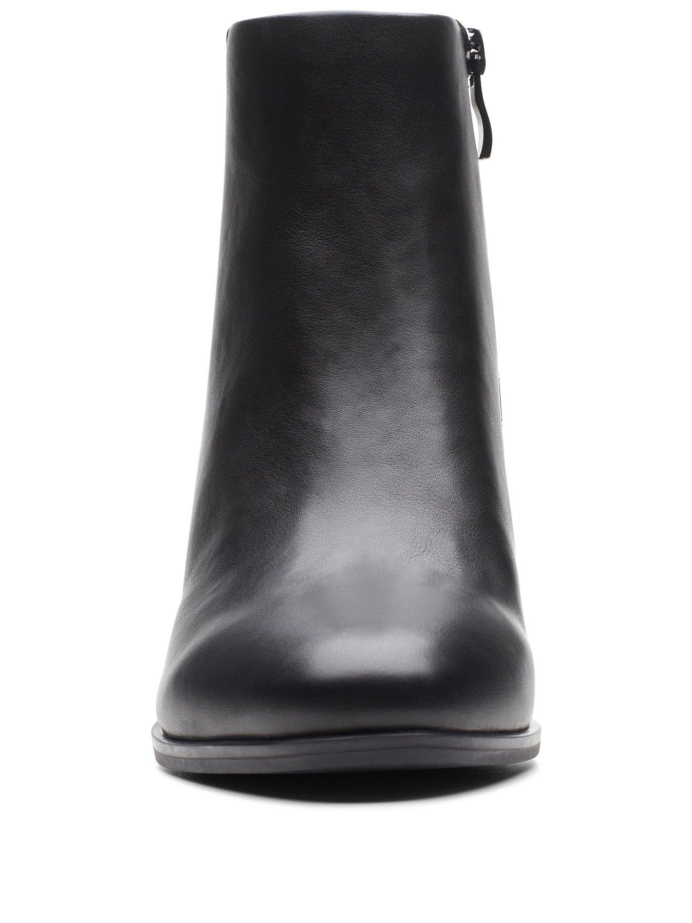 Freva55 Zip Wide Fit Boots Black Leather