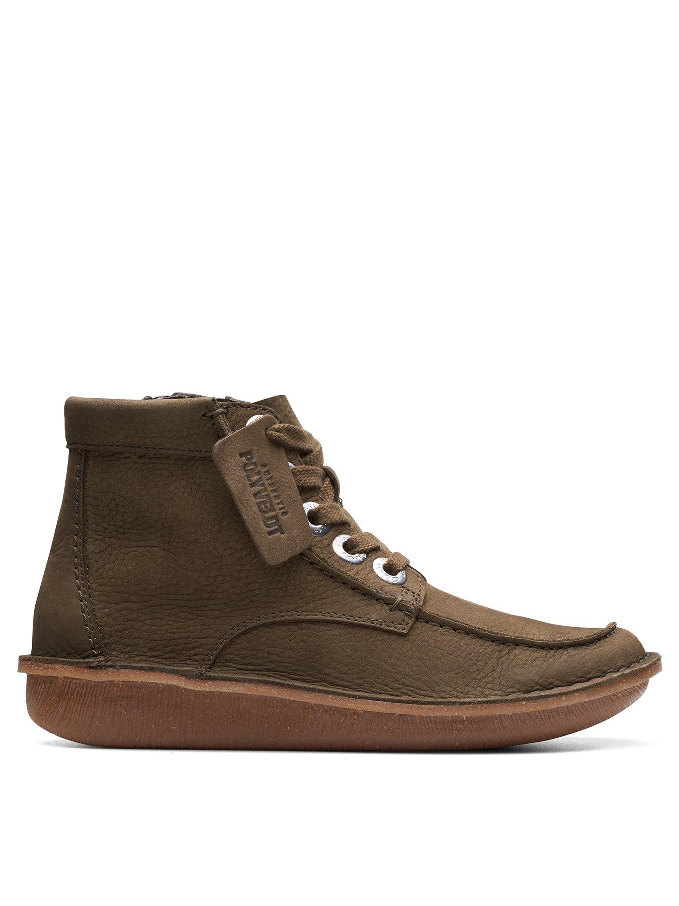 Clarks polyveldt outlet boots