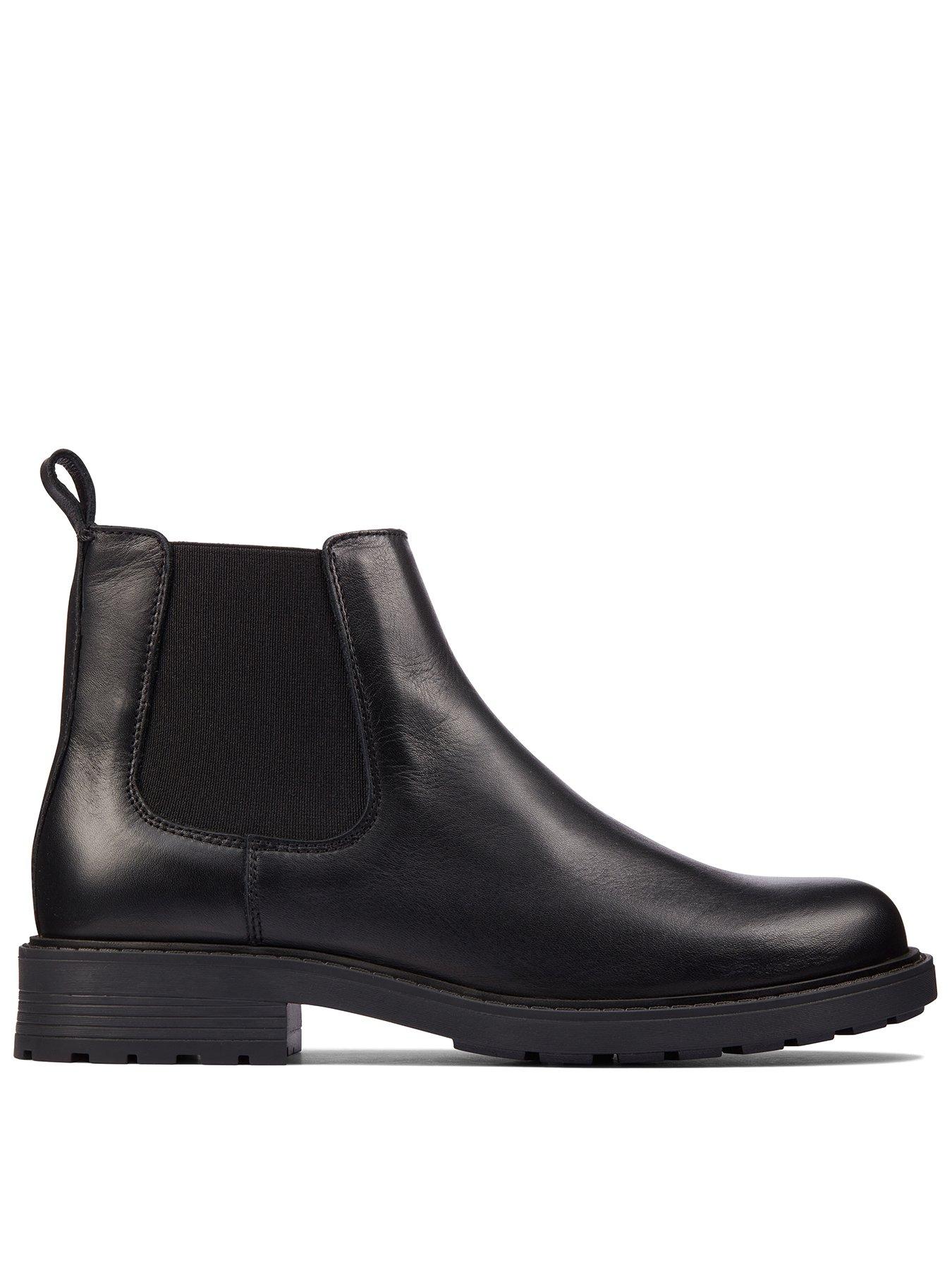 Clarks wide fit boots on sale sale