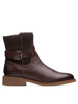 clarks cologne strap boots - dark brown combi