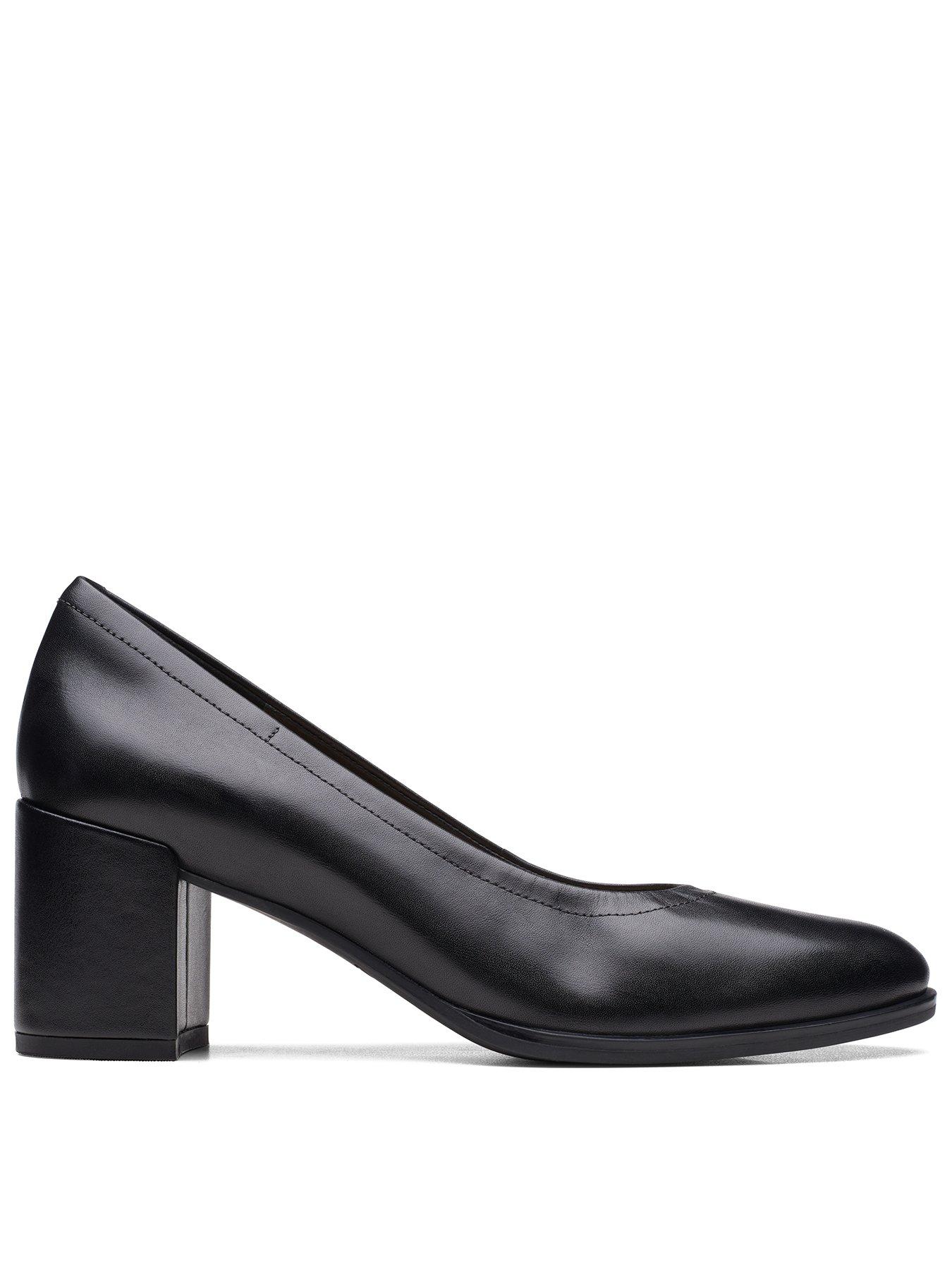 Clarks black shop pumps sale