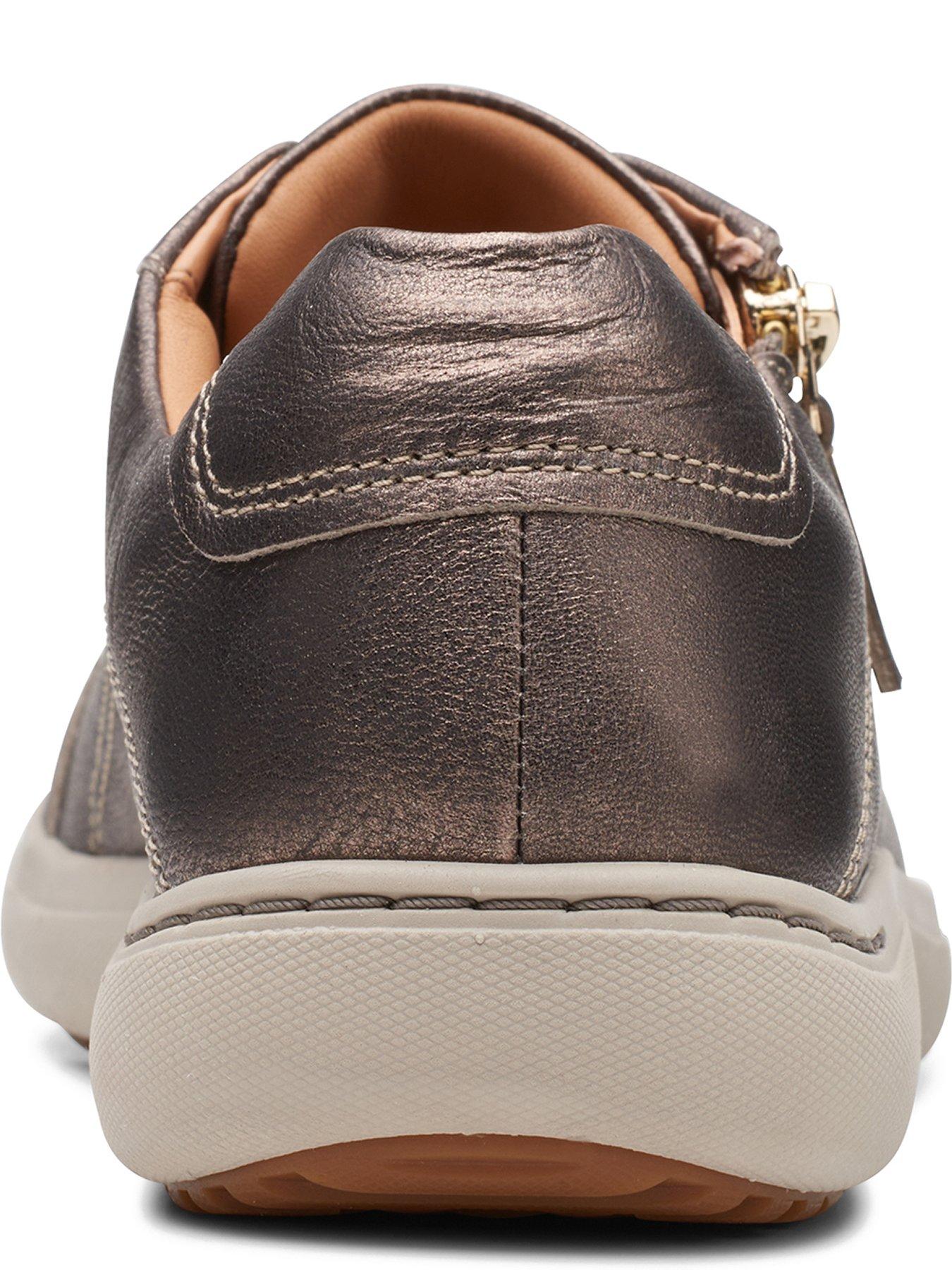 Clarks bronze hot sale