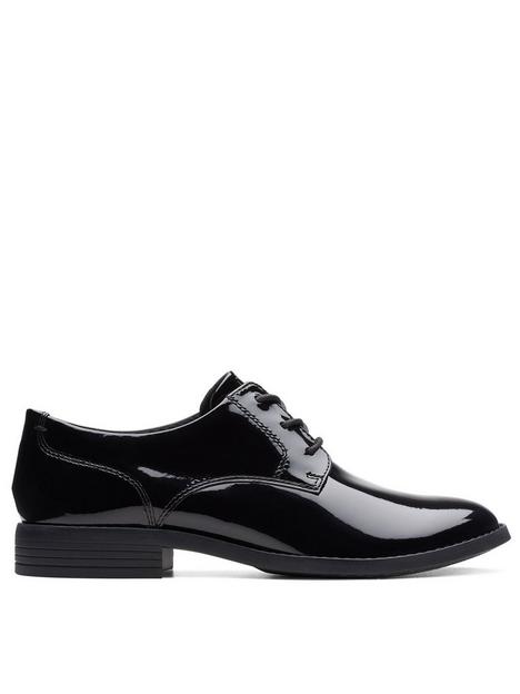 clarks-camzin-iris-shoes-black-pat-lea