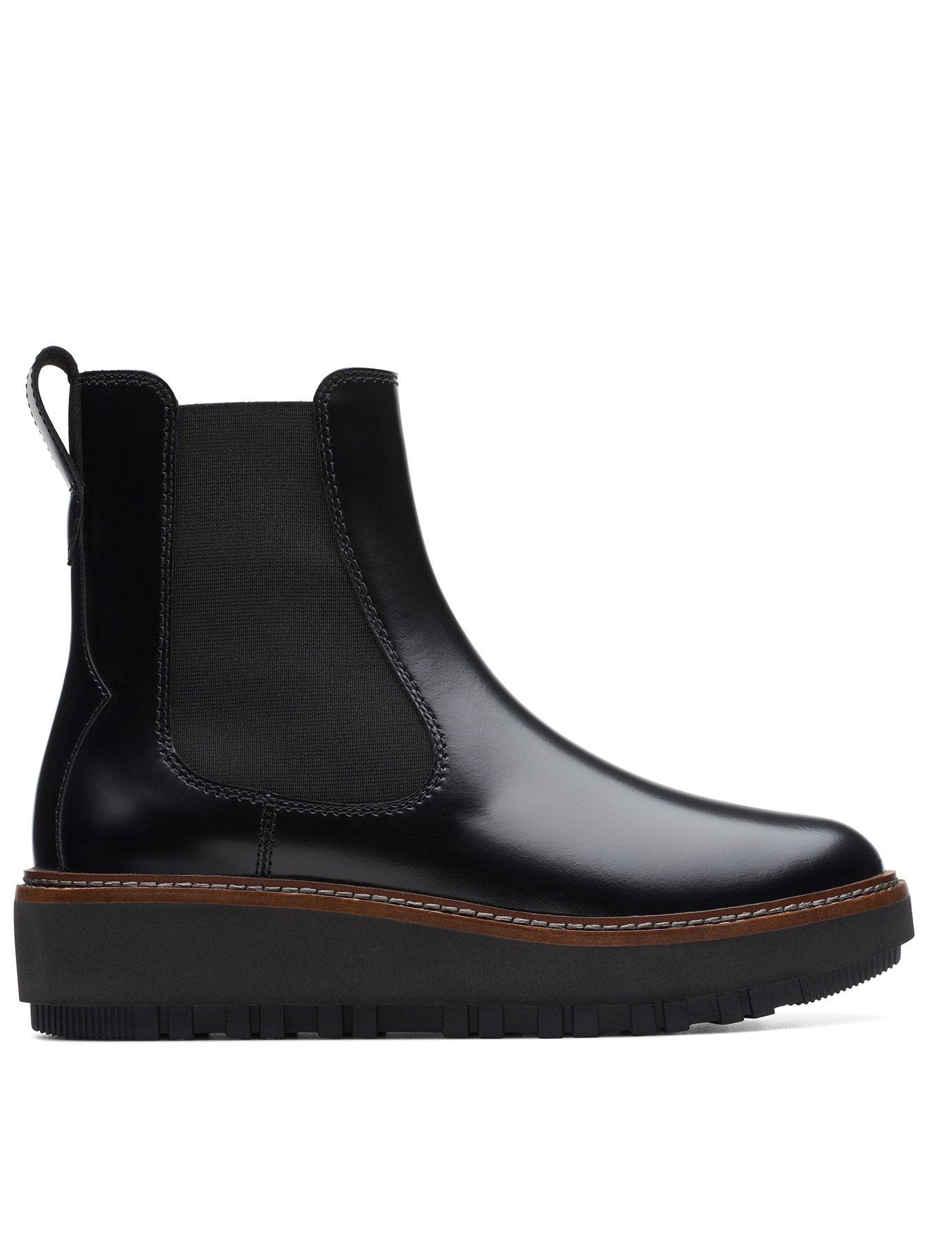 Clarks boots black store leather