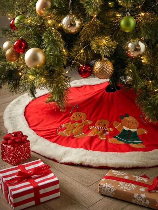 front image of three-kings-gingerbread-family-christmasnbsptree-skirt-116-cm