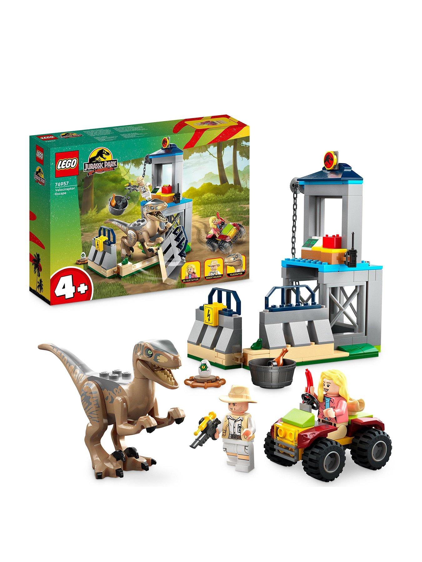 Jurassic world velociraptor store set