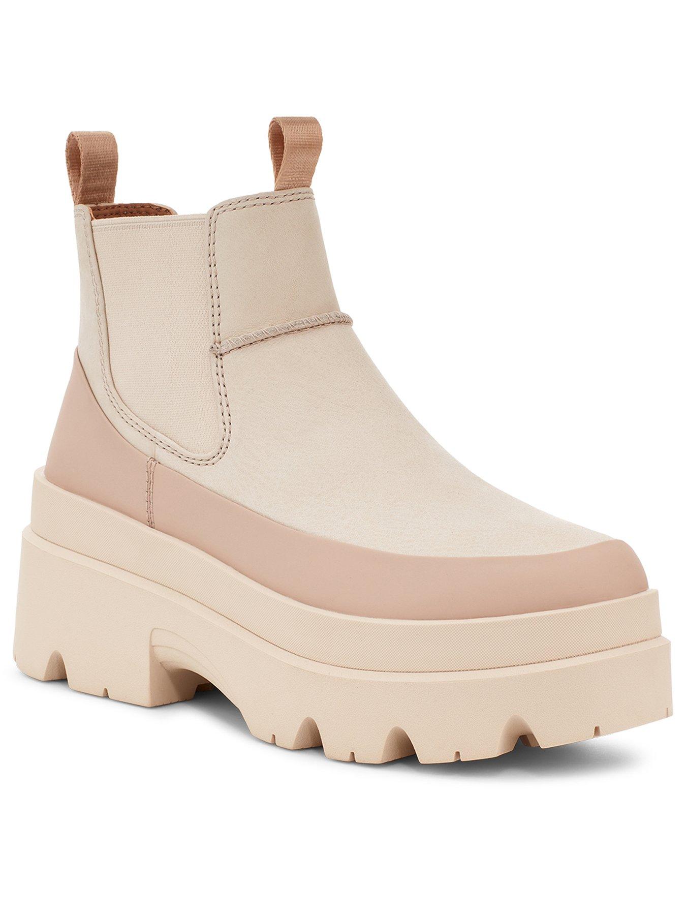 Ugg chelsea hotsell boots sale