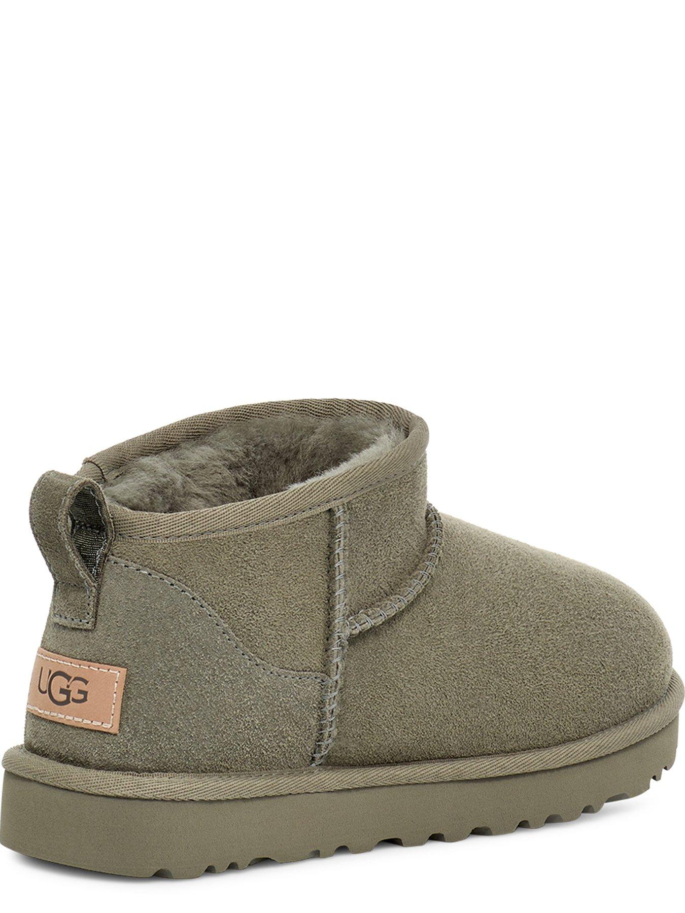 Moss green 2024 ugg boots