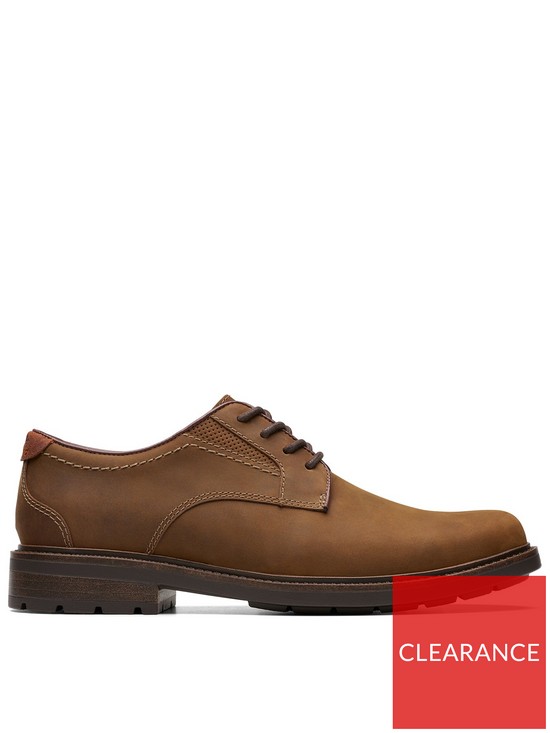 front image of clarks-un-shire-low-shoes-brown