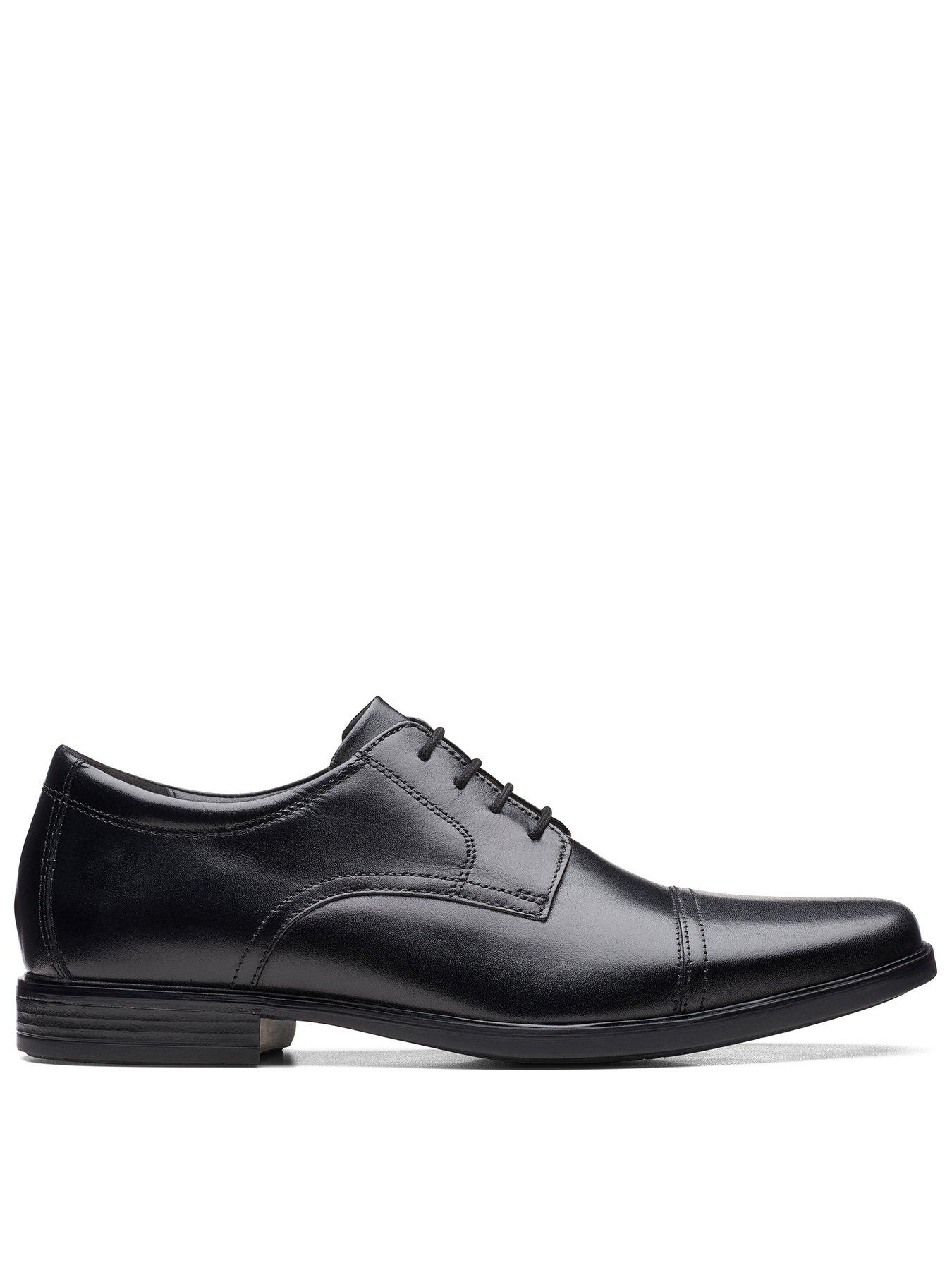 Clarks wide store fit black shoes