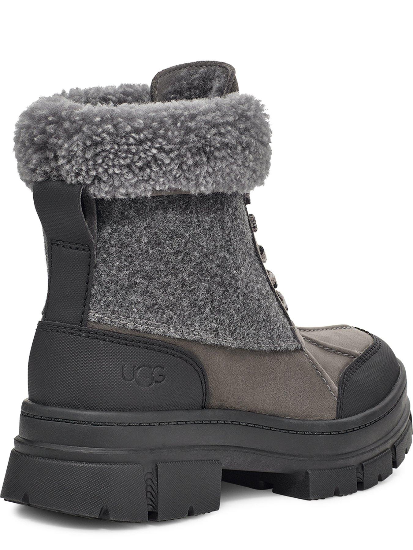 Ugg meaning hot sale in english