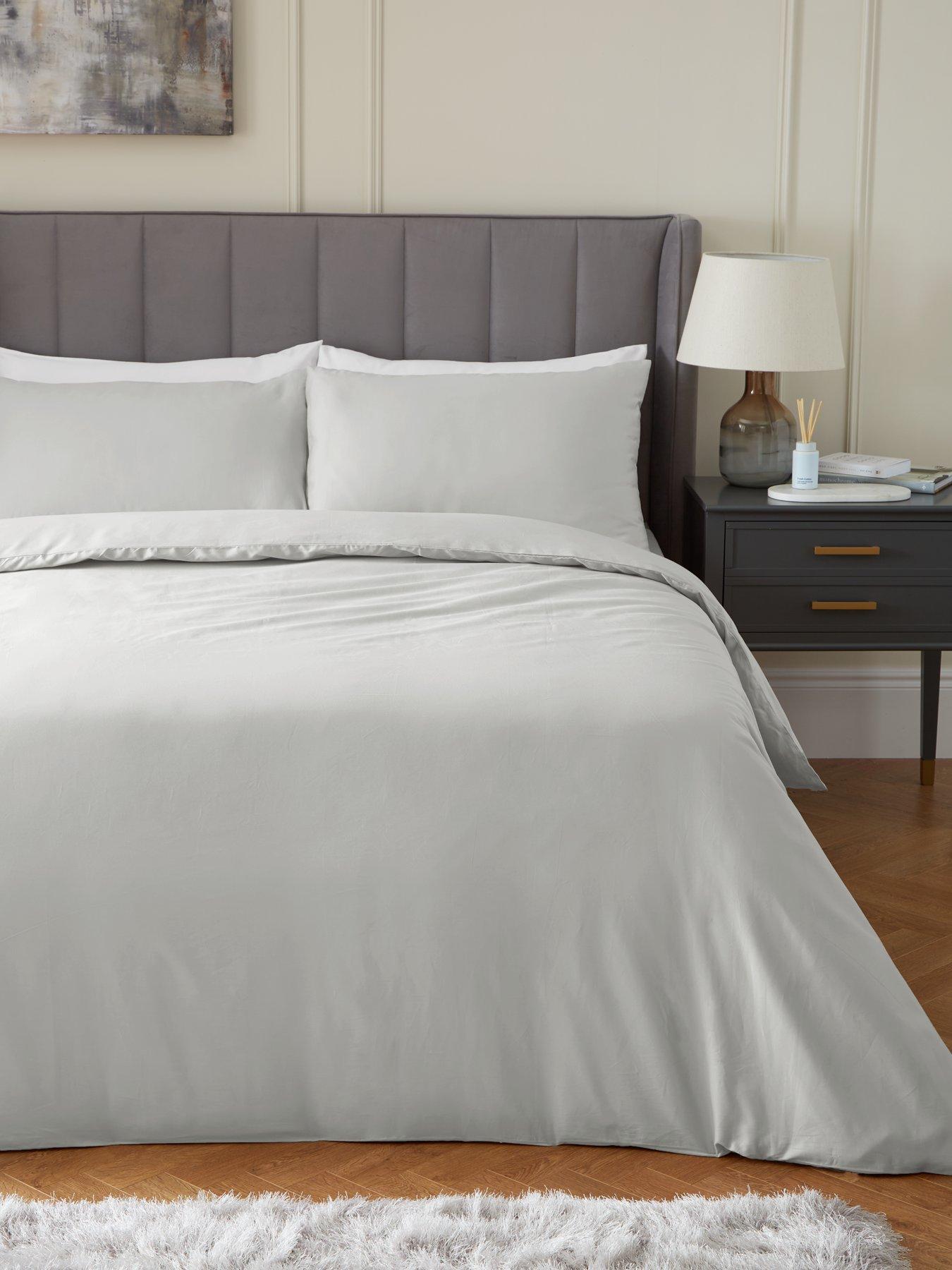 Product photograph of Very Home Luxury 400 Thread Count Soft Touch Cotton Sateen Duvet Cover Set from very.co.uk