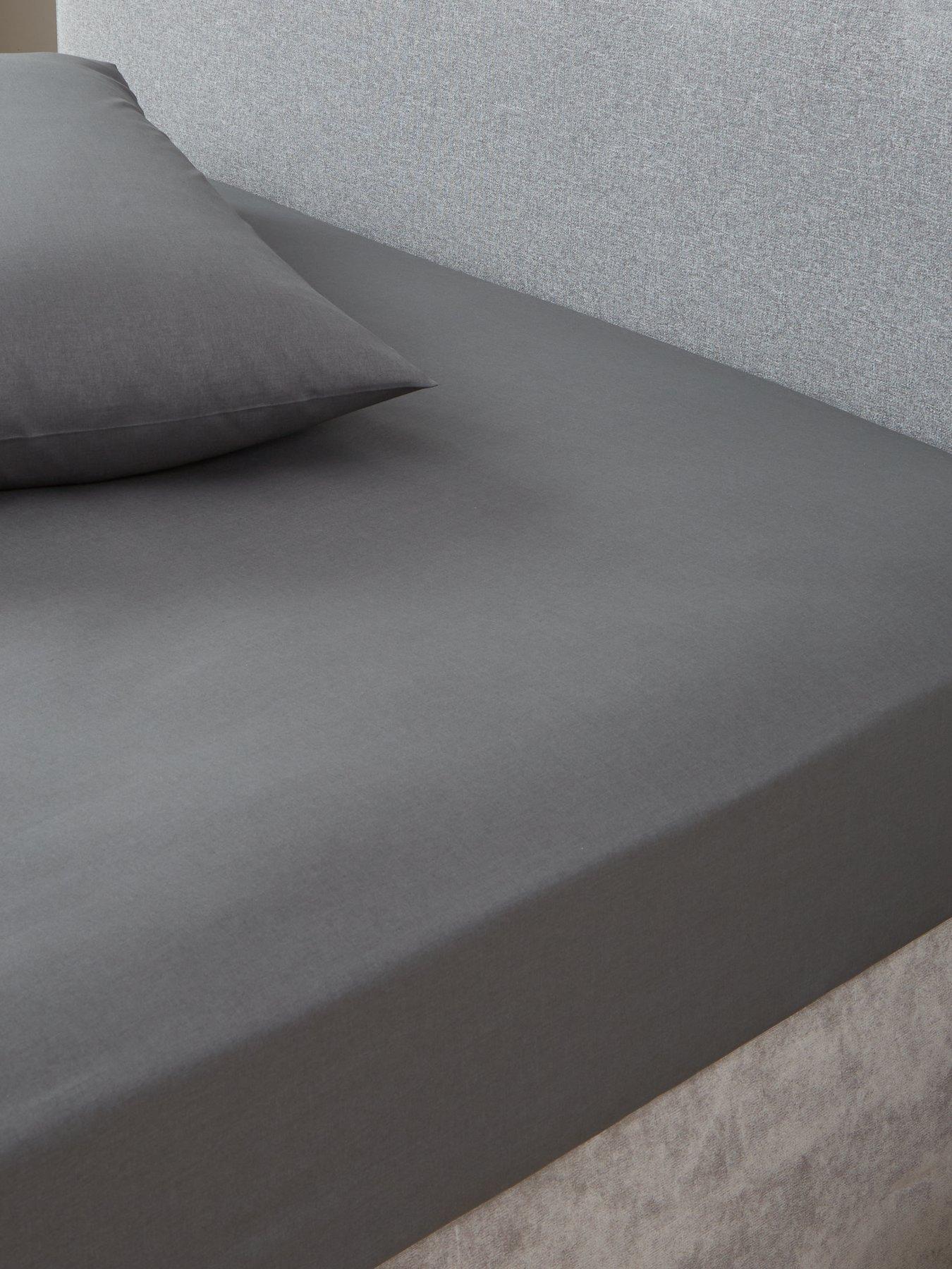 undefined Easy Care Polycotton Extra Deep 28 cm Fitted Sheet