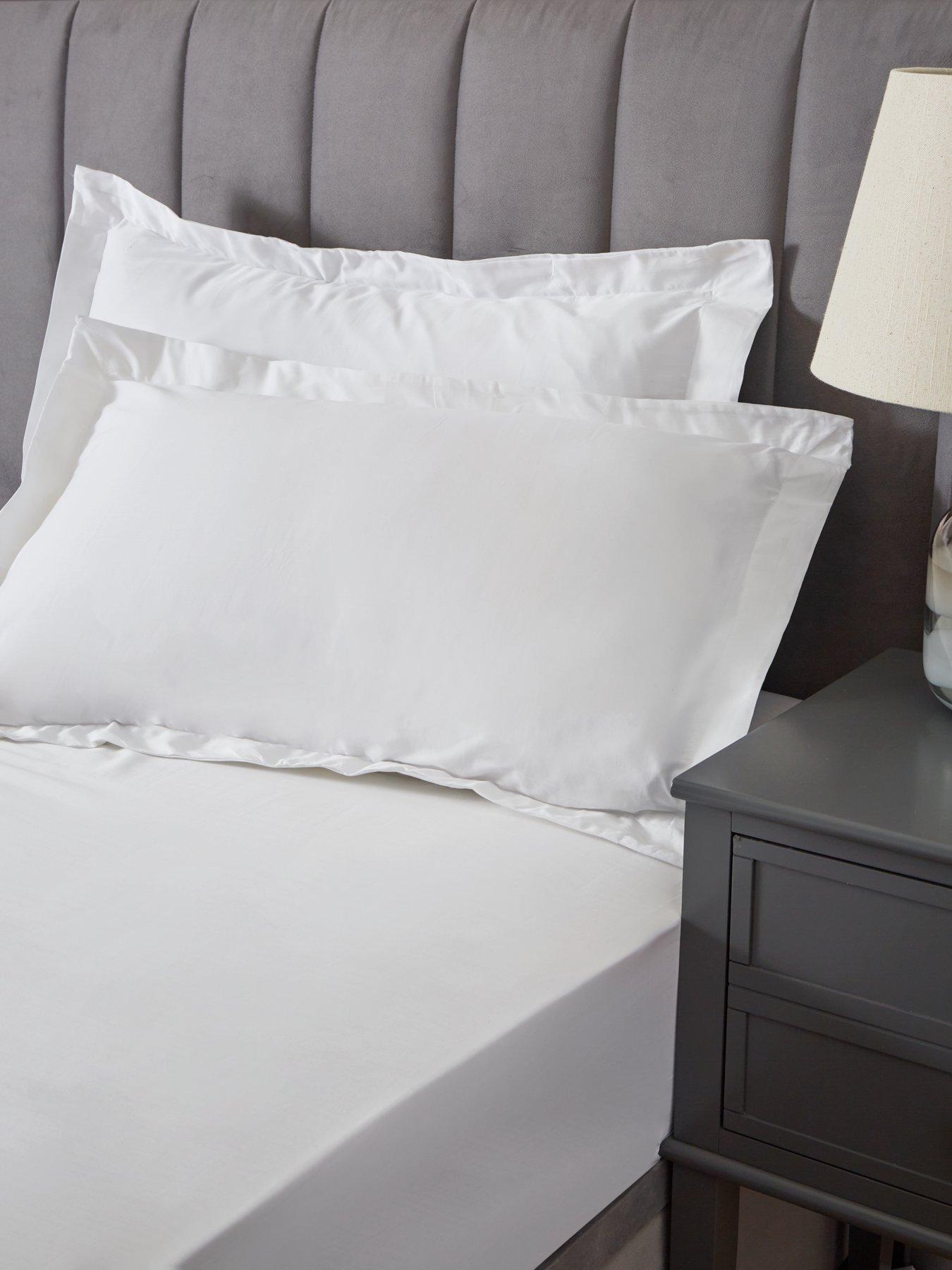 undefined Luxury 400 Thread Count Soft Touch Cotton Sateen Oxford Pillowcase Pair