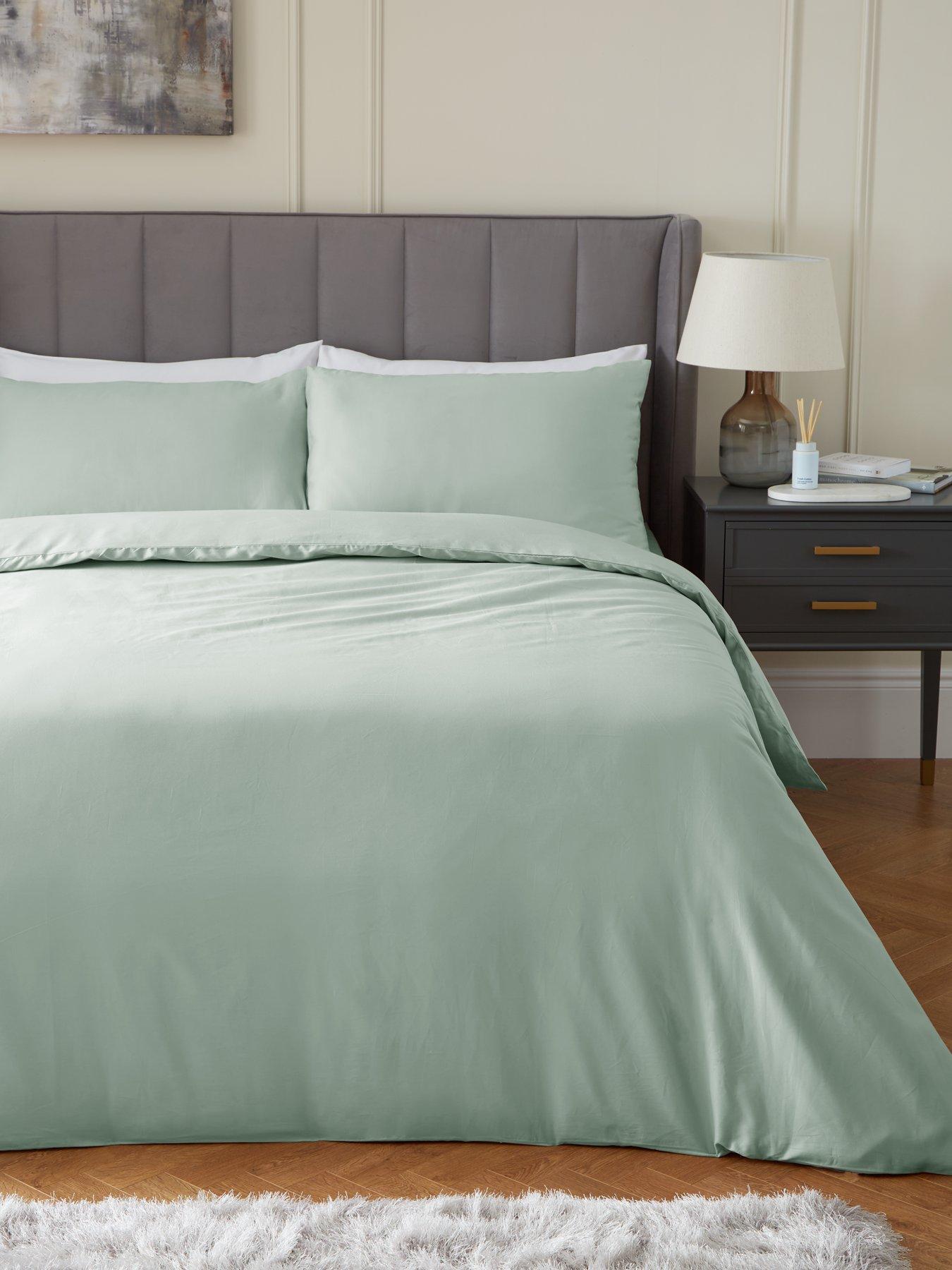 undefined Luxury 400 Thread Count Soft Touch Cotton Sateen Duvet Cover Set