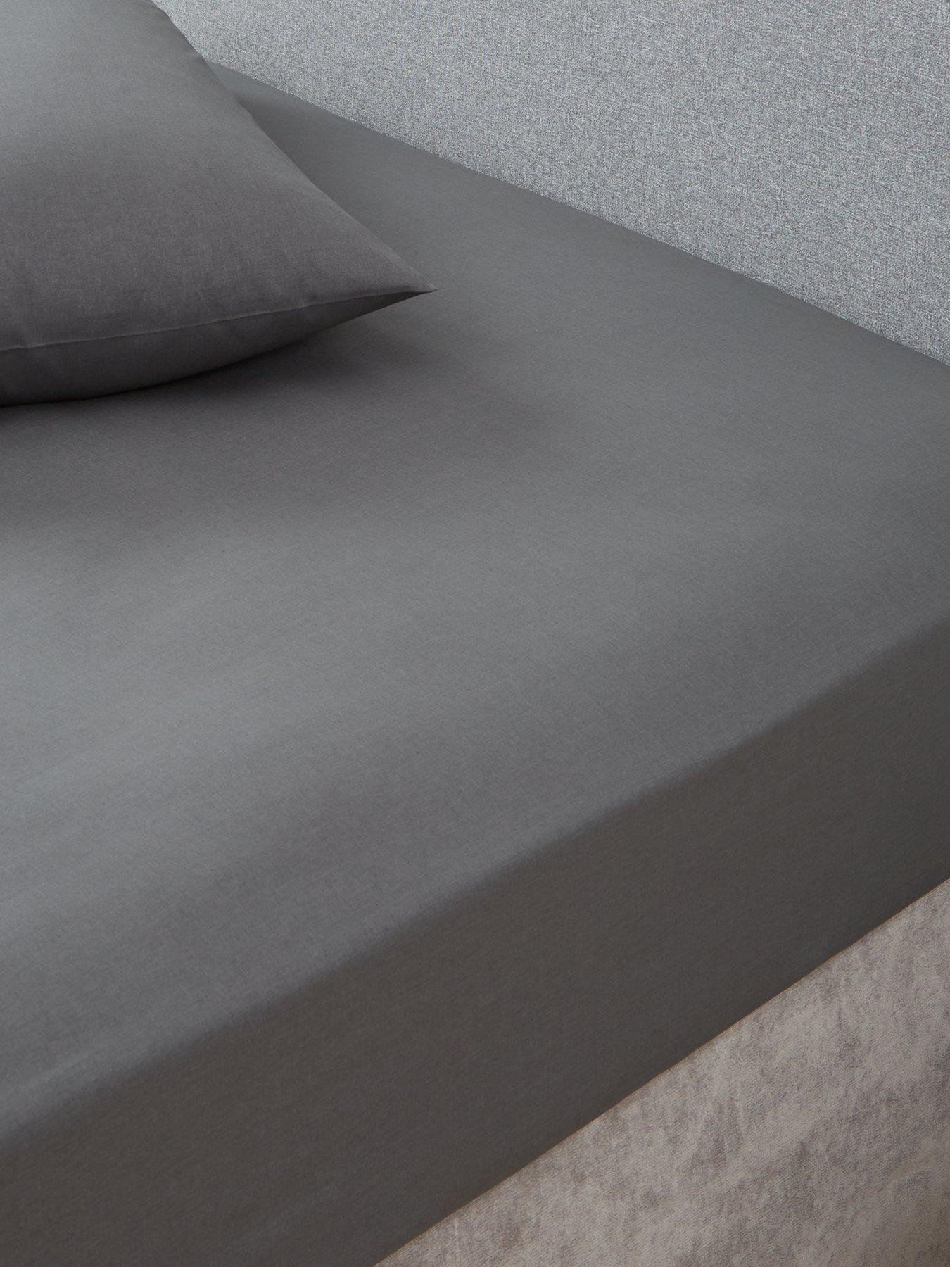 Very Home Easy Care Polycotton Extra Deep 32 cm Fitted Sheet