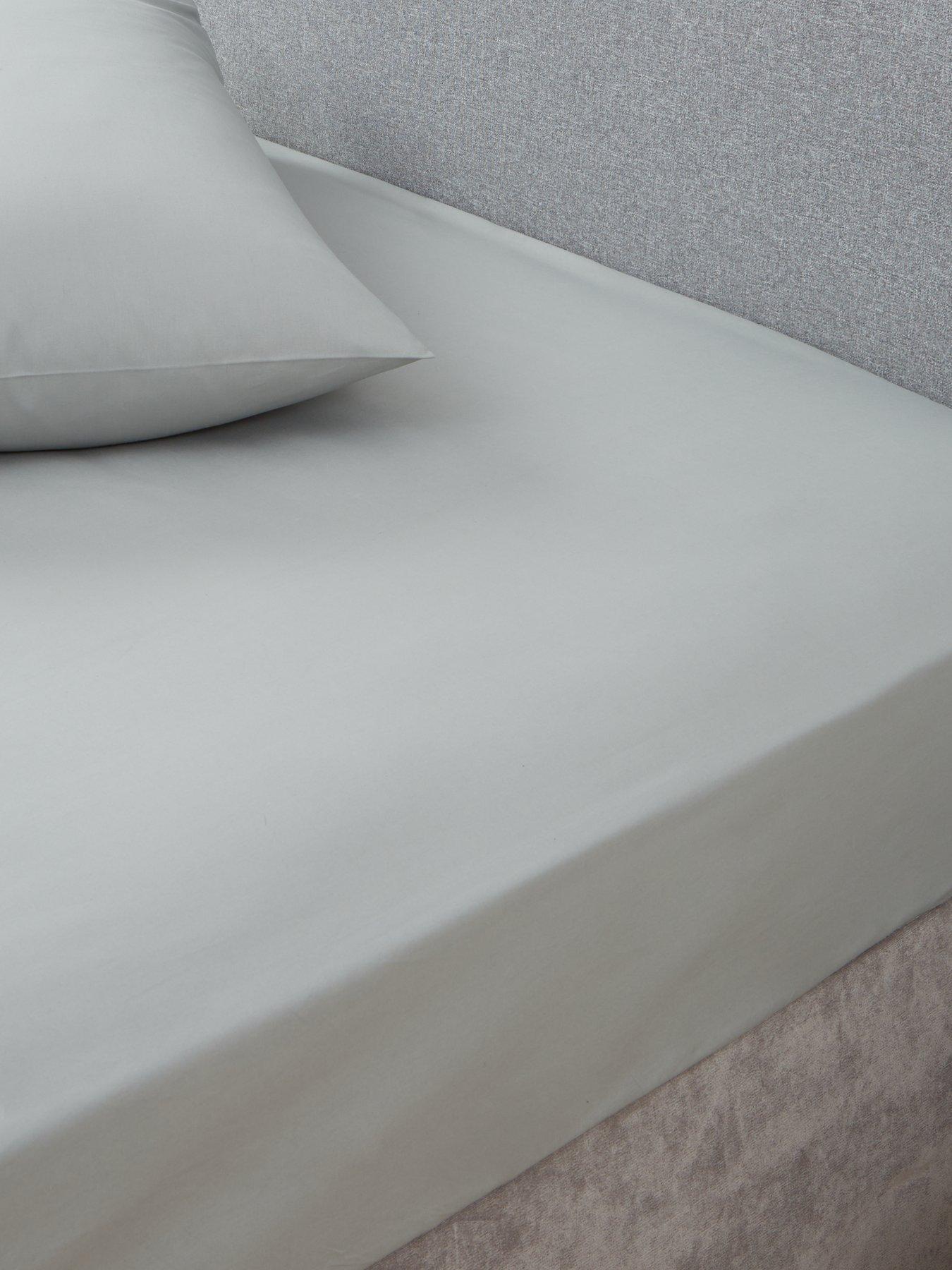 Product photograph of Everyday Easy Care Polycotton Extra Deep 32 Cm Fitted Sheet from very.co.uk