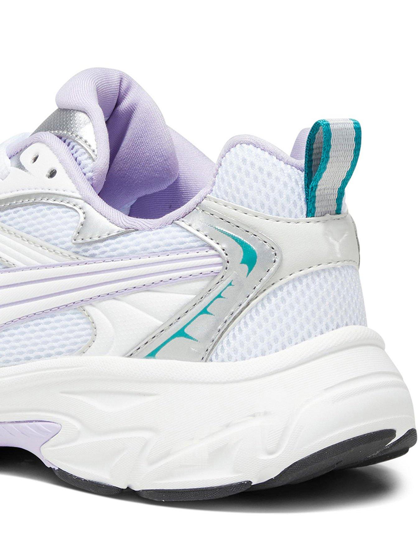 White and purple on sale puma shoes