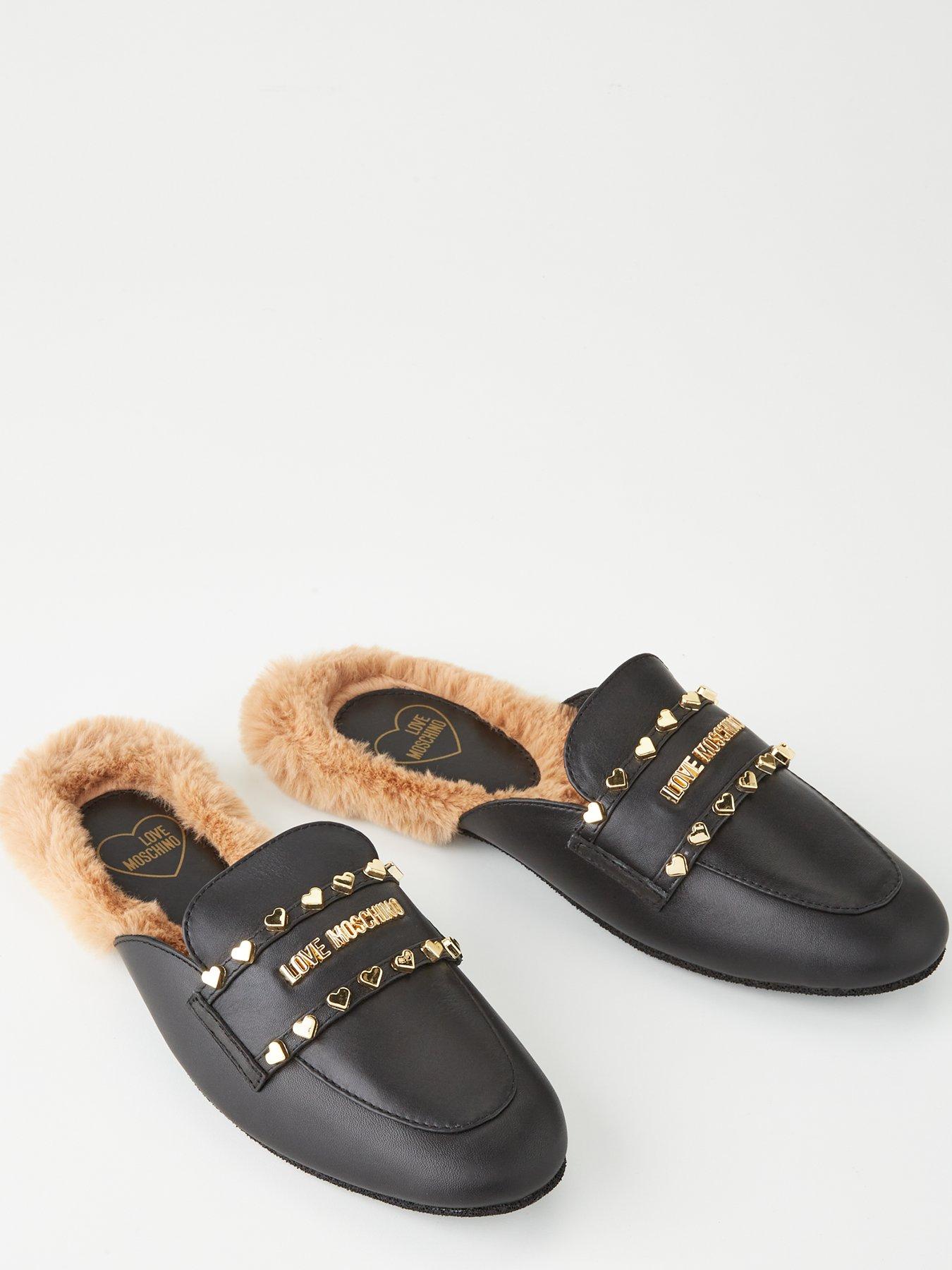 Slip on love on sale moschino