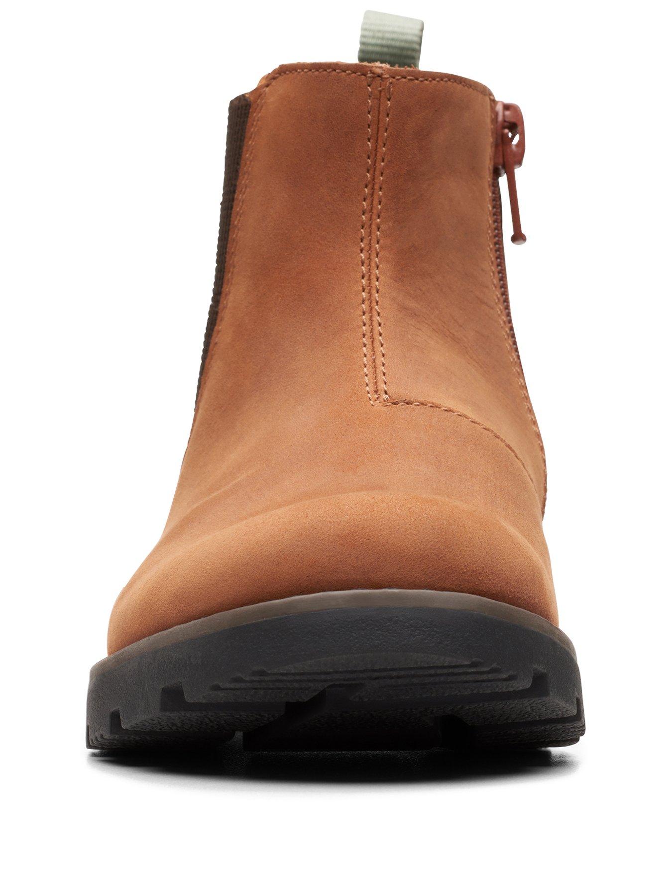 Clarks childrens hot sale chelsea boots