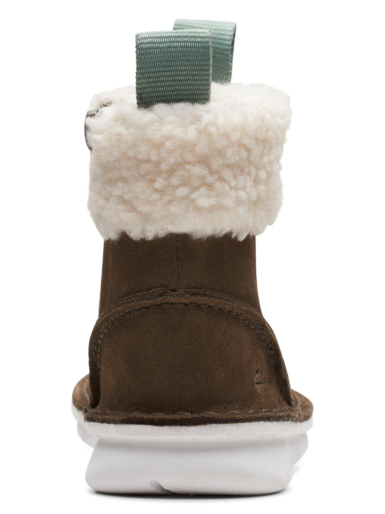 Clarks deals ugg boots