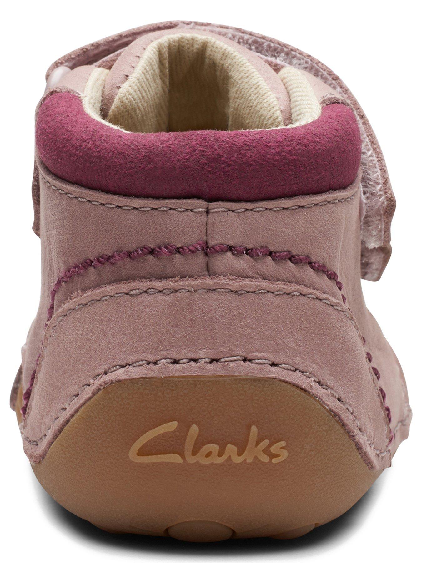 Clarks pre walkers on sale girls