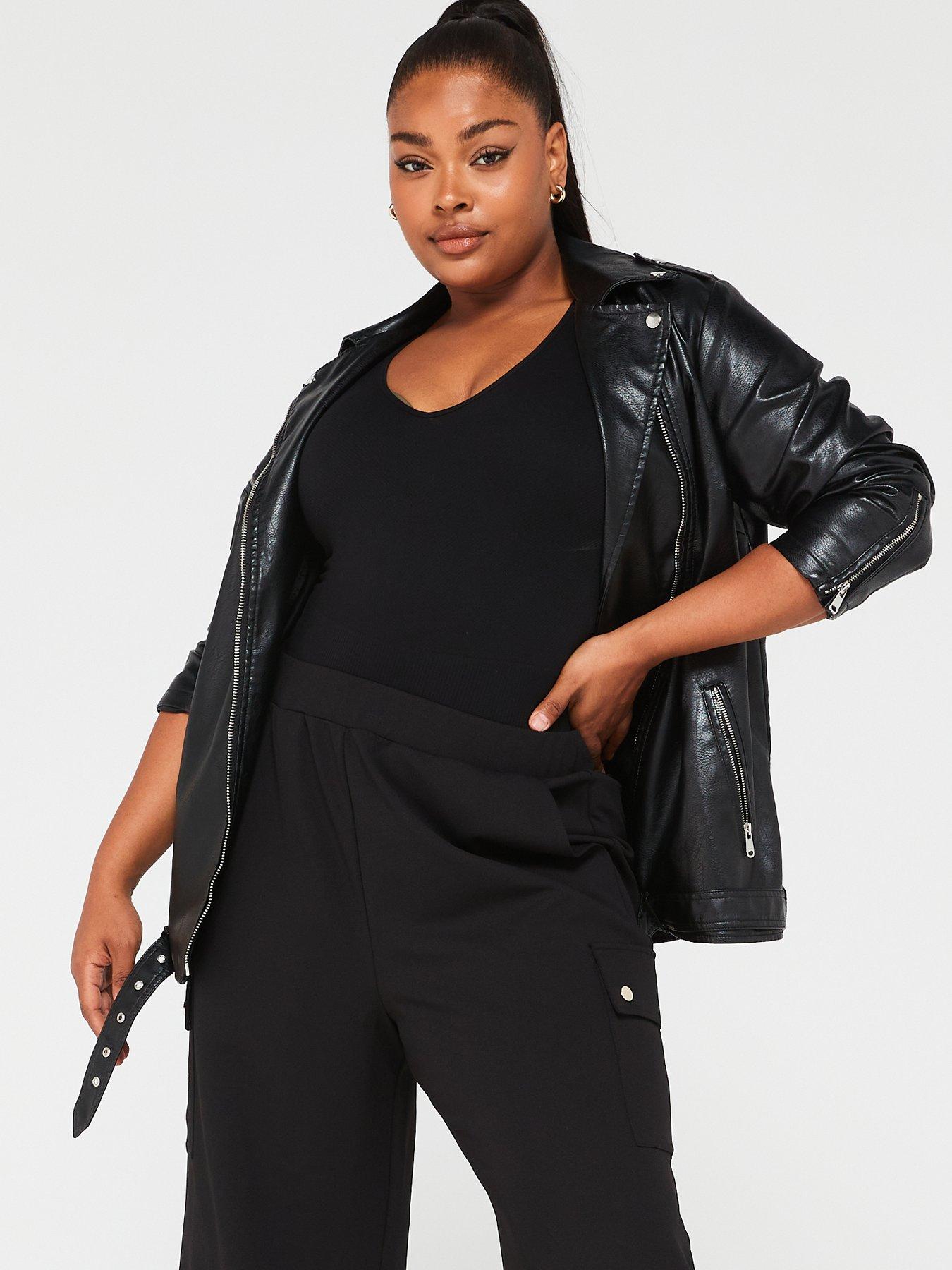 Image 4 of 6 of V by Very Curve Wide Leg Cargo Stretch Crepe Trouser - Black