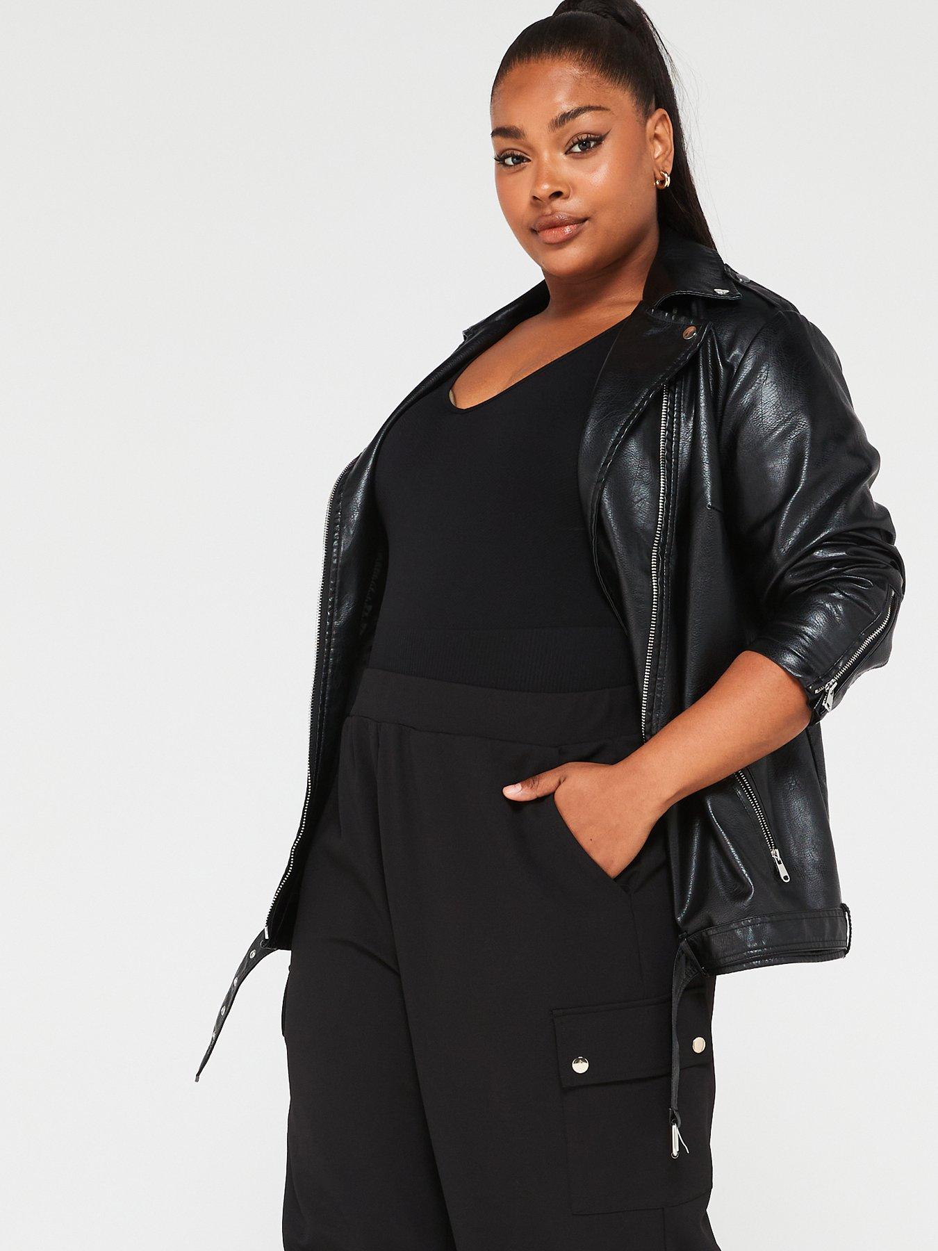 Image 5 of 6 of V by Very Curve Wide Leg Cargo Stretch Crepe Trouser - Black