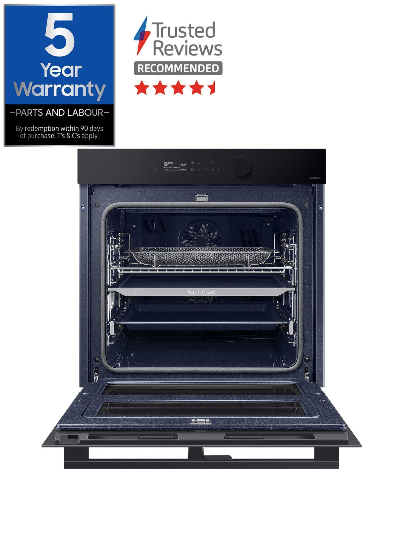 Image 2 of 8 of Samsung NV7B5750TAK Series 5 Smart Oven with Dual Cook Flex and Air Fry - Black