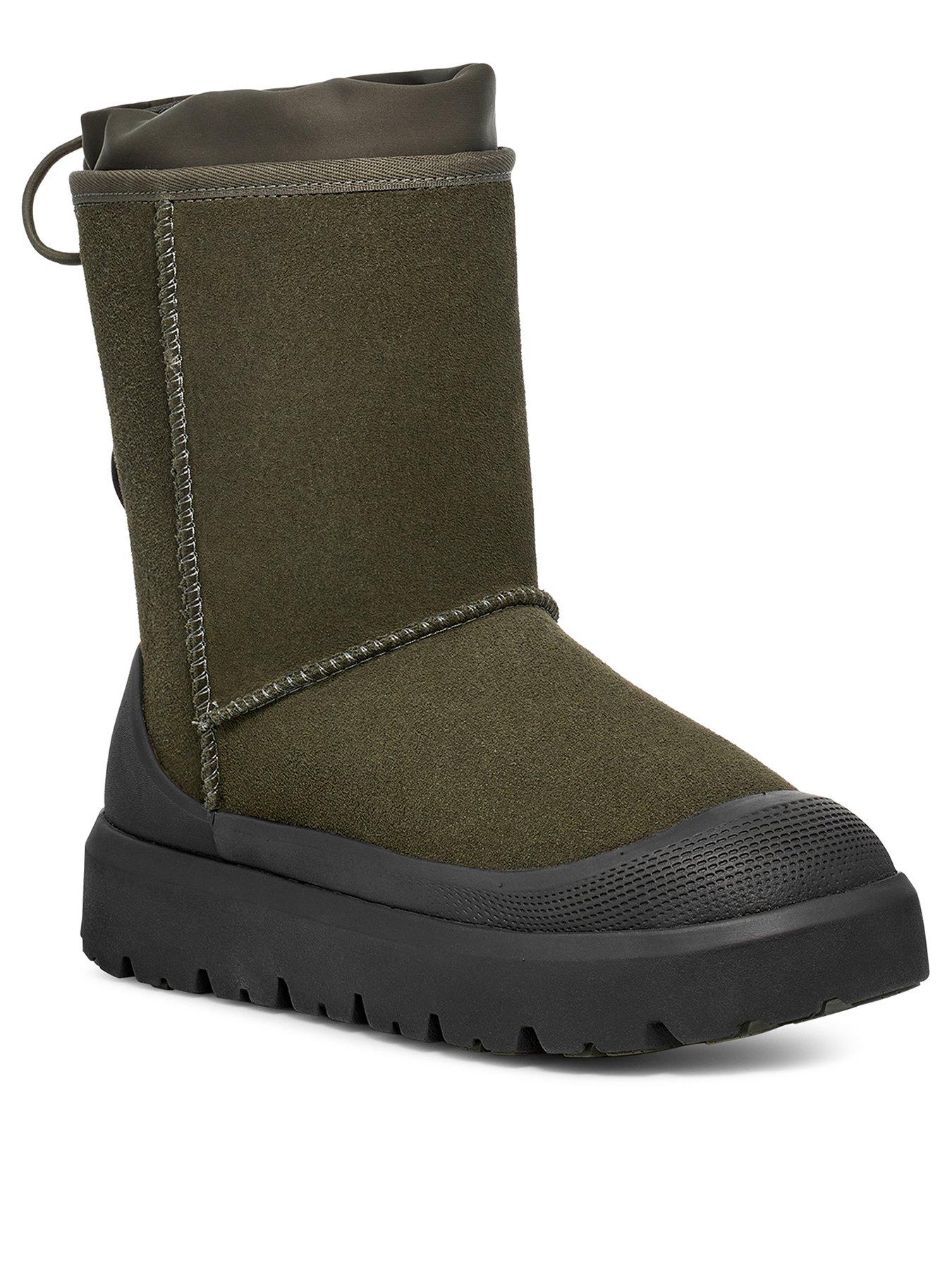 Men's classic short outlet uggs