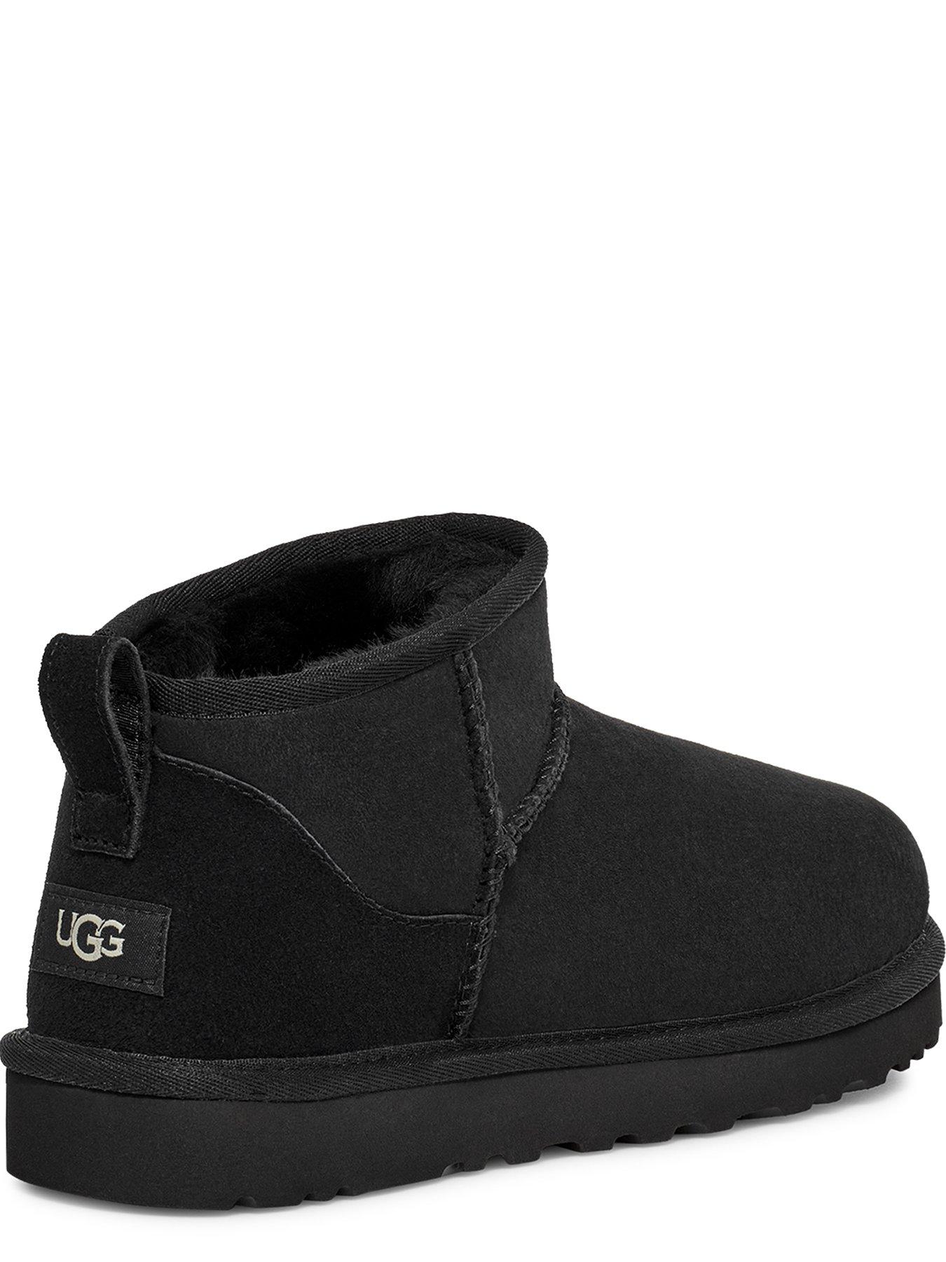 Mens classic hotsell ugg boots