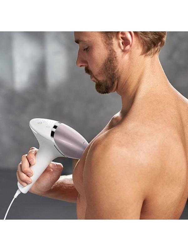 Image 7 of 7 of Philips Lumea IPL 8000 Series, corded with 2 attachments for Body and Face - BRI945/00
