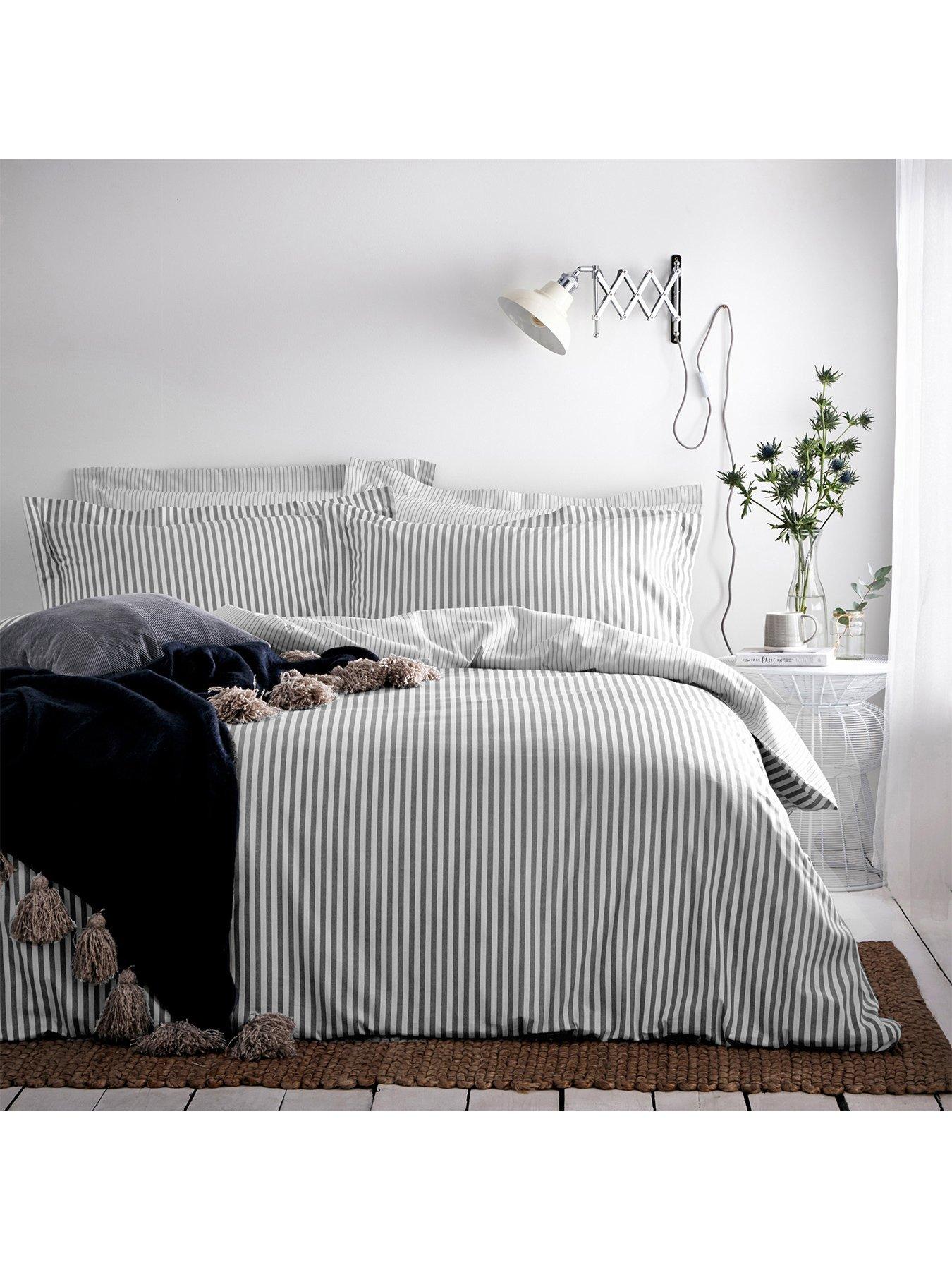 The Yard Hebden Grey 100% Cotton Duvet Cover Set