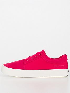 tommy jeans suede lace up trainer - pink