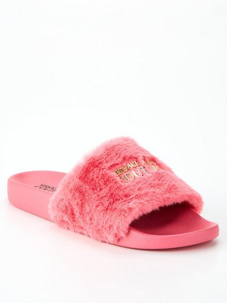 versace-jeans-couture-fluffy-logo-sliders-rose
