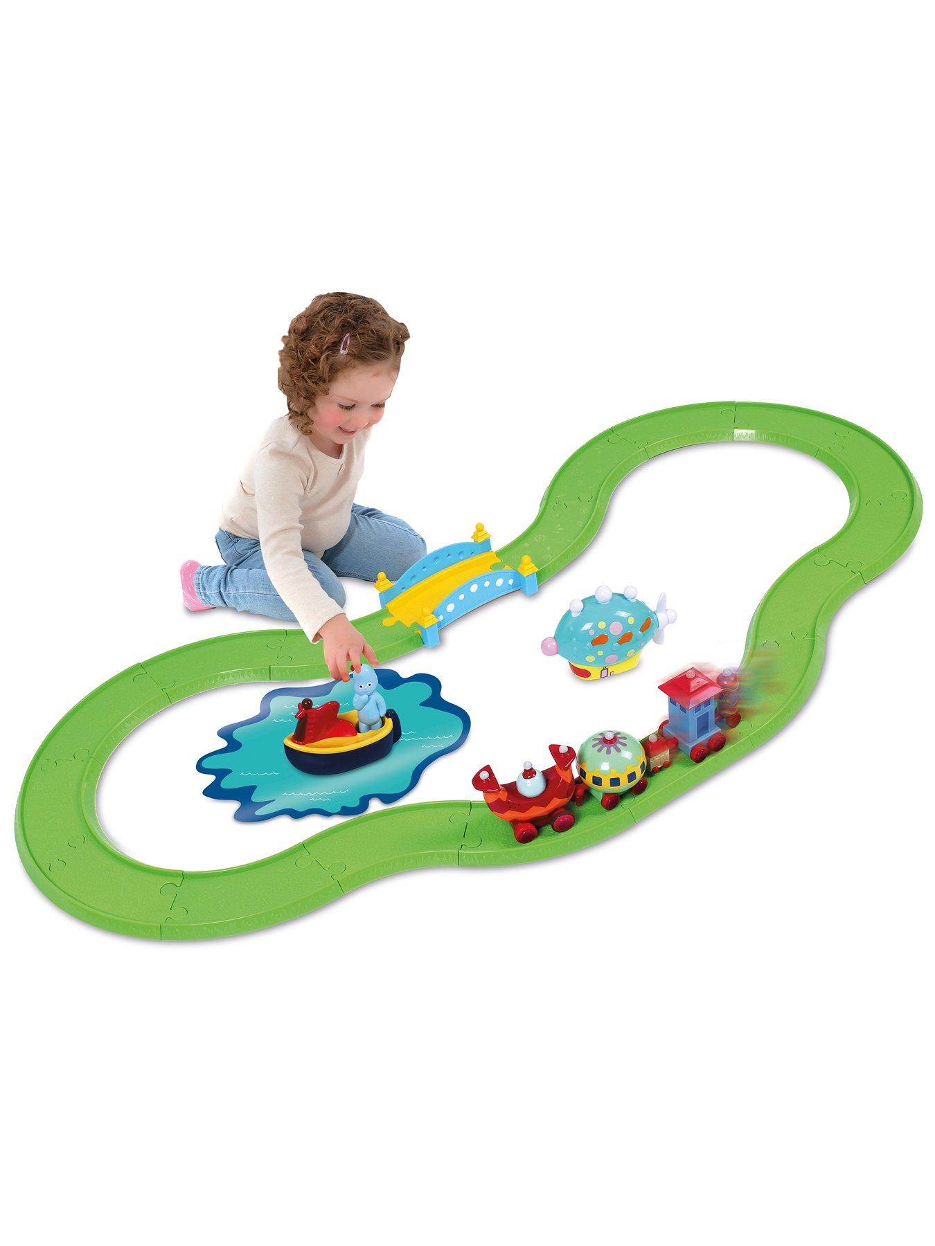 Deluxe Ninky Nonk and Pinky Ponk Vehicle Track Set