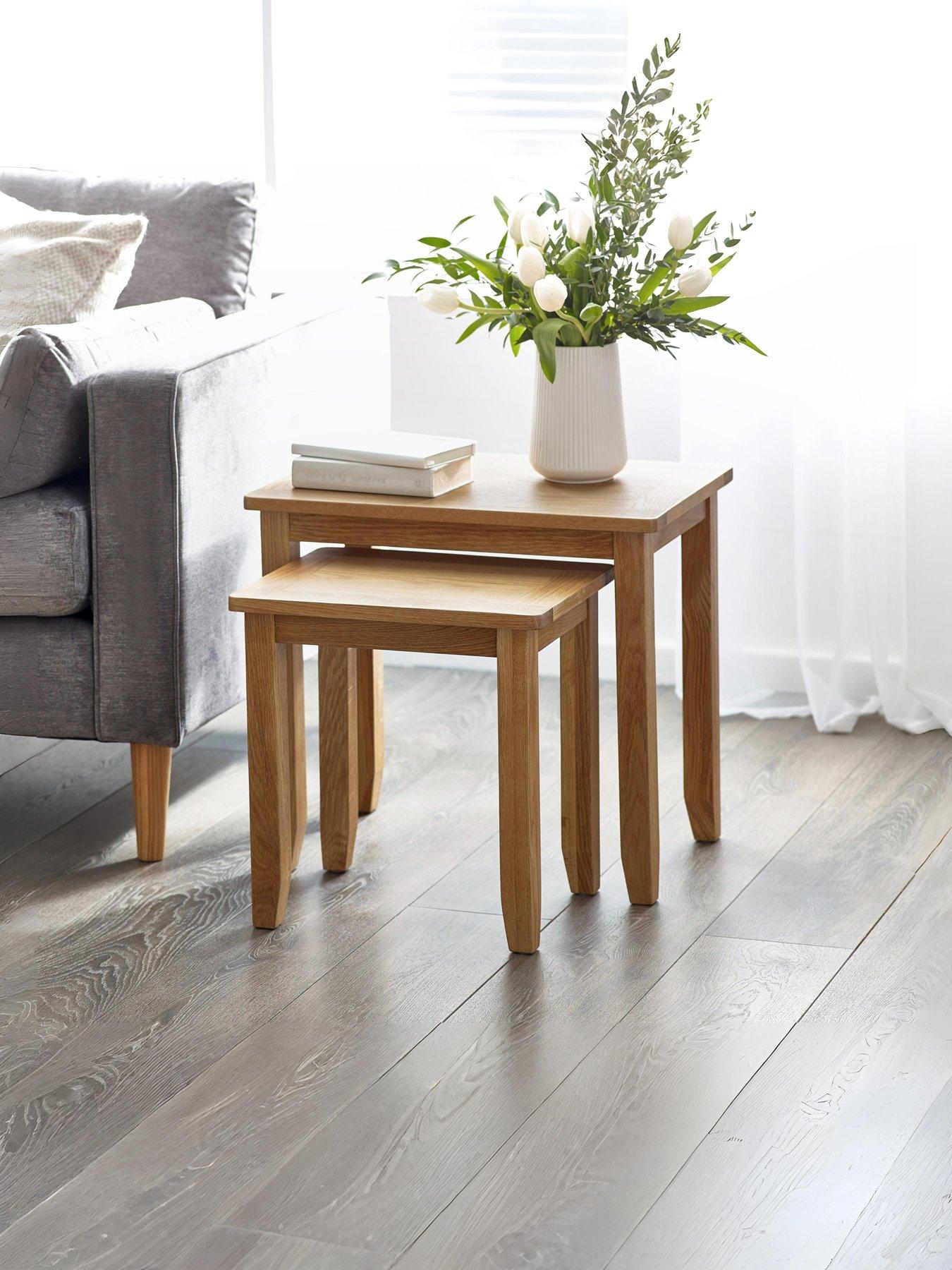 Julian Bowen Mallory Ready Assembled Solid Oak/Oak Veneer Nest of 2 Tables