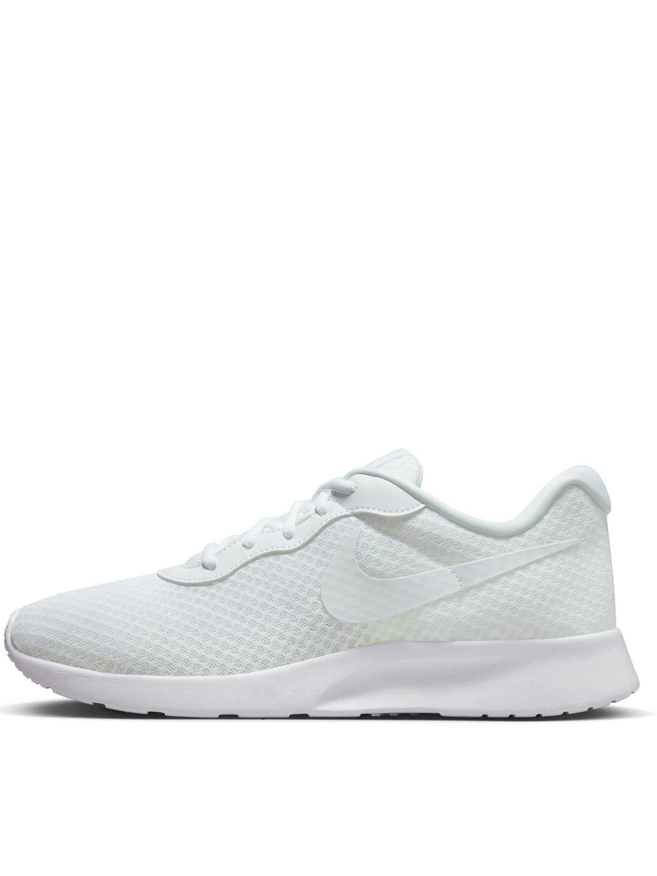 White nike store tanjun trainers