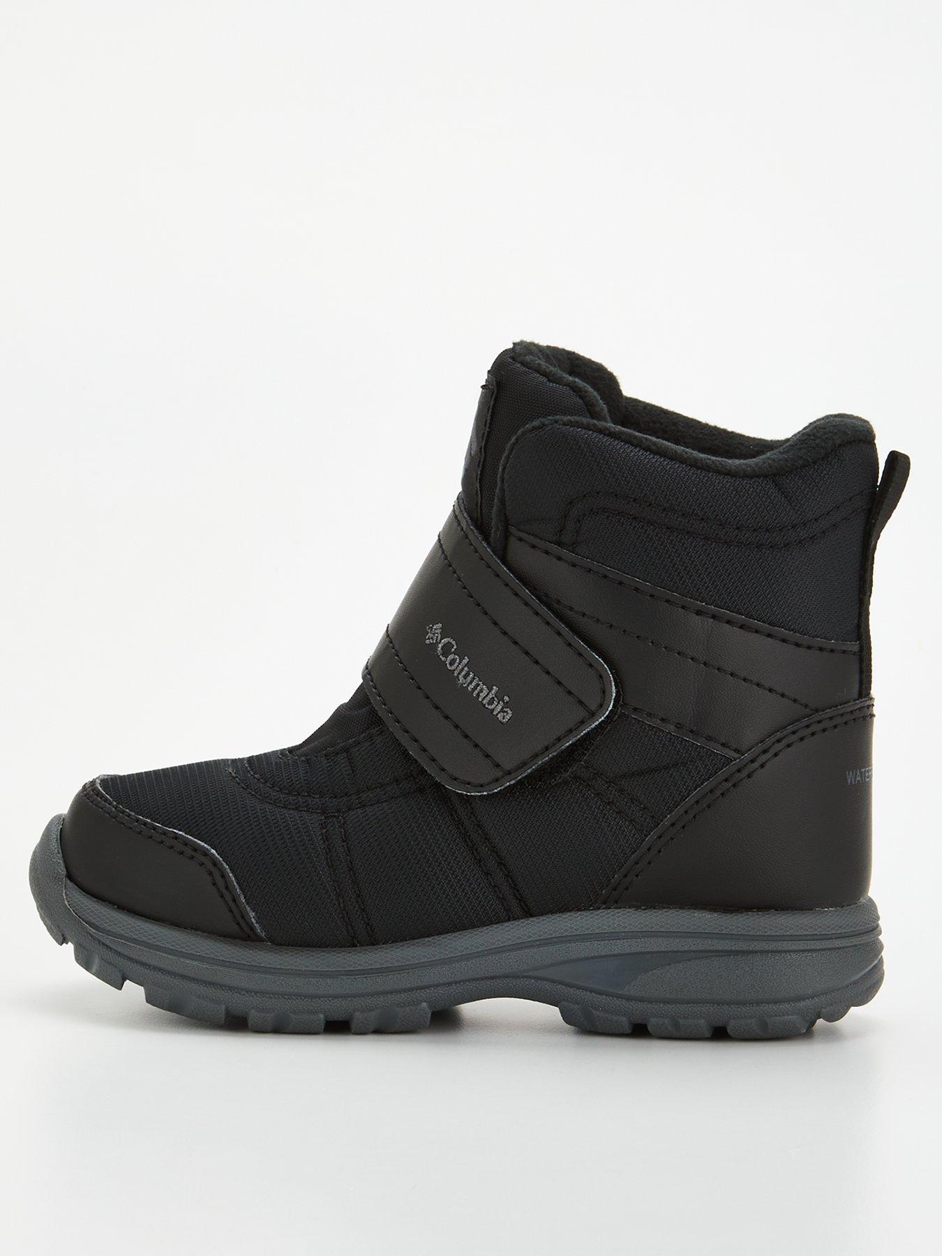 Columbia hot sale water boots